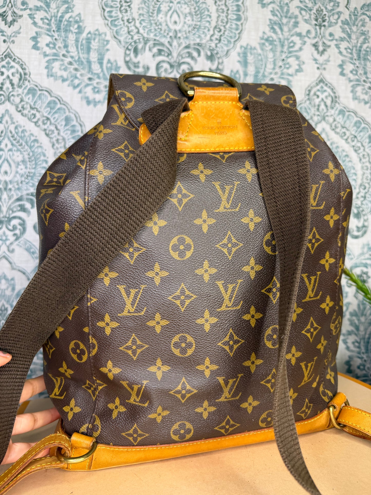 Louis Vuitton Montsouris GM
