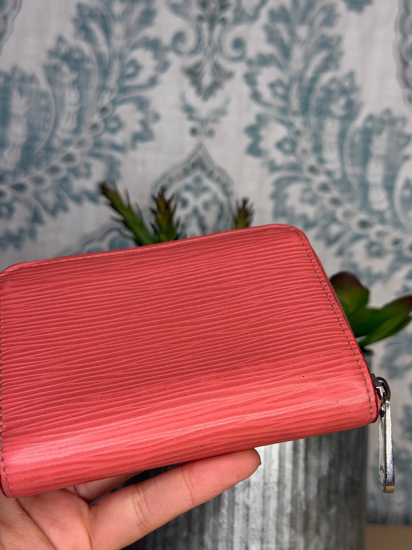 Louis Vuitton Zippy Epi Coin Purse Card Holder Coral