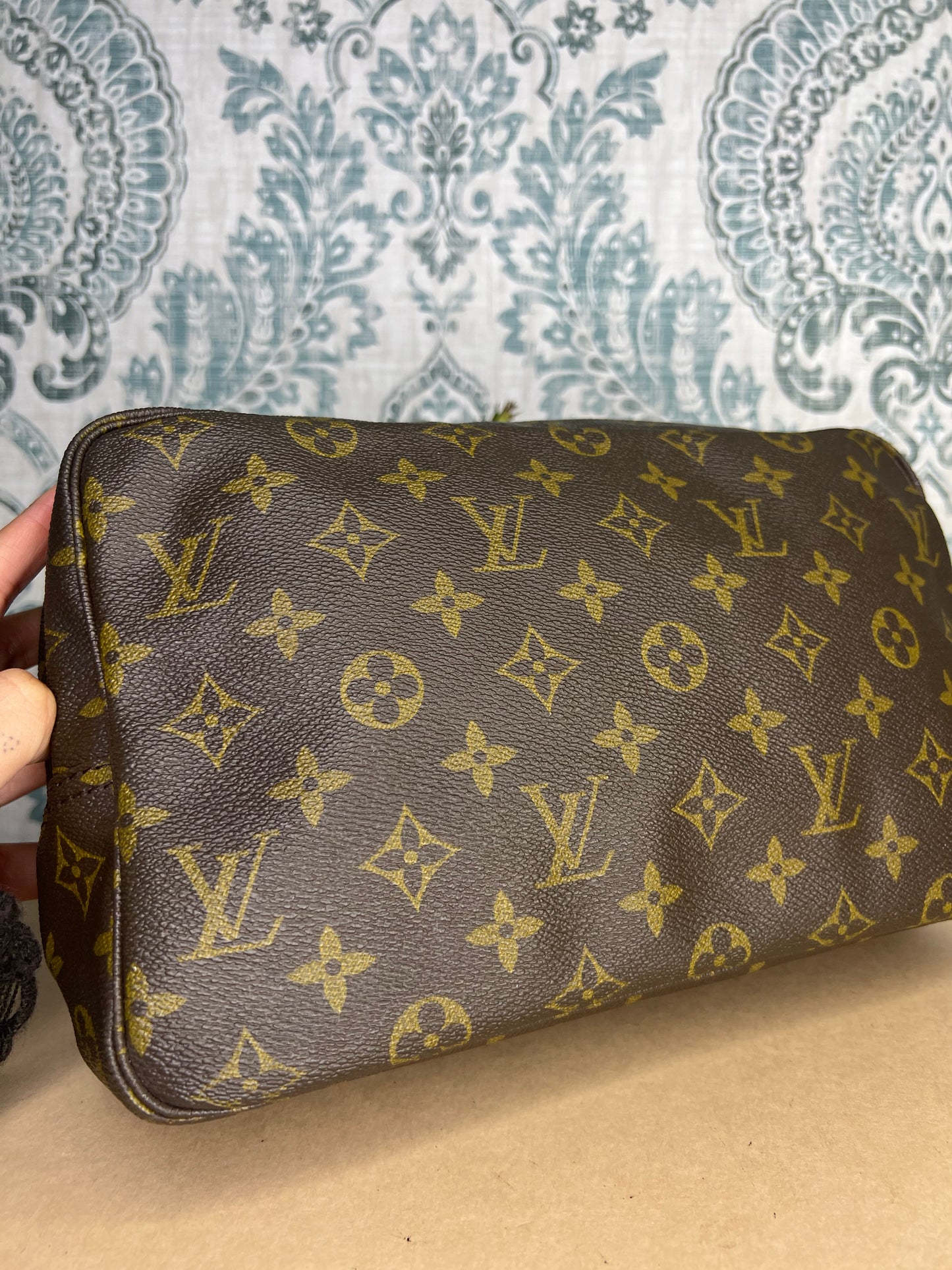 Louis Vuitton Trousse 28