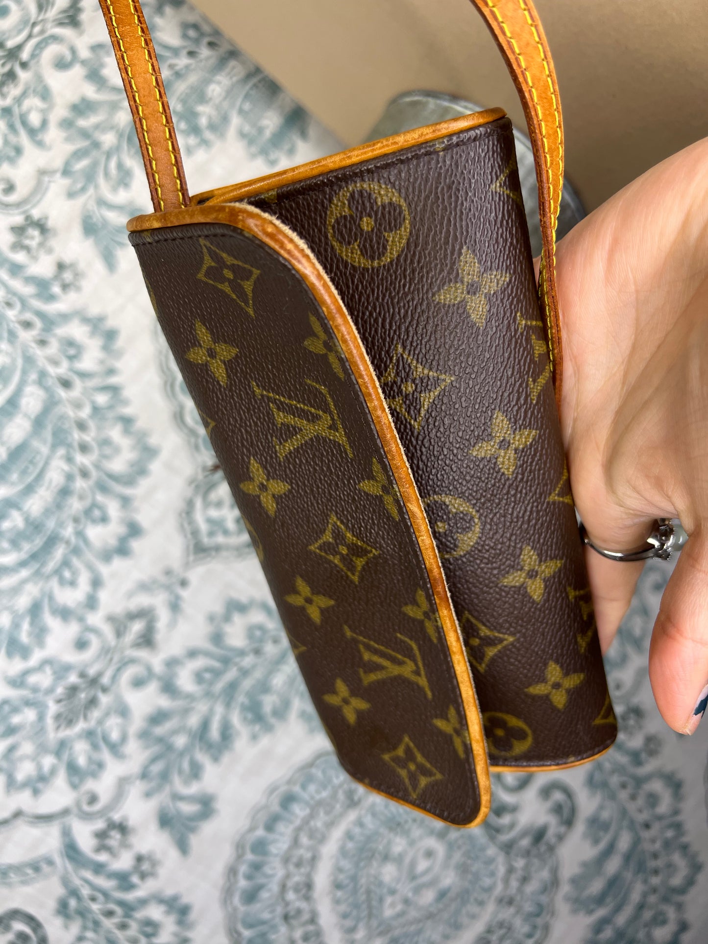 Louis Vuitton Twin Pochette PM
