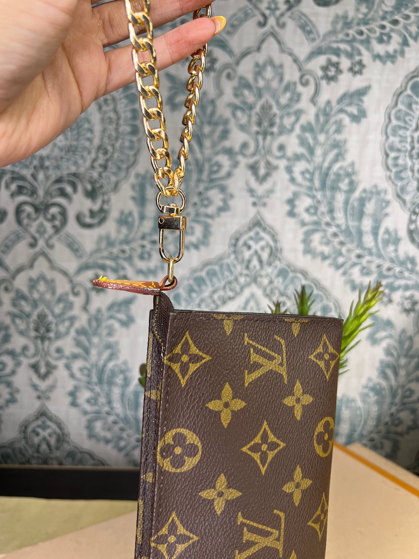 Louis Vuitton Bucket GM Pouch