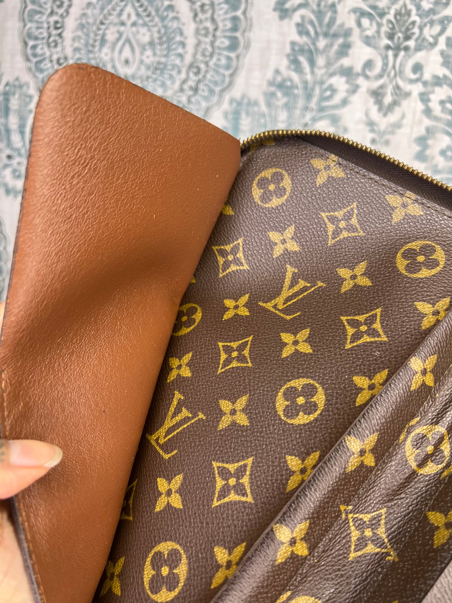 Louis Vuitton Escapade Travel Organizer