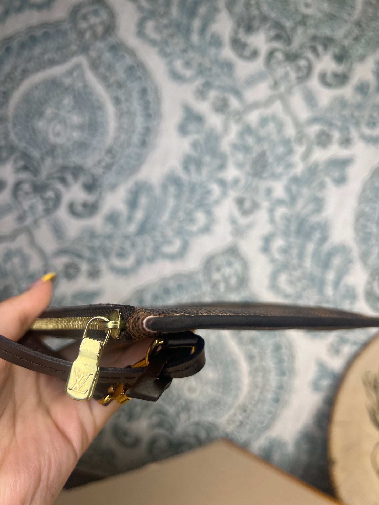 Louis Vuitton Damier Ebene Pochette