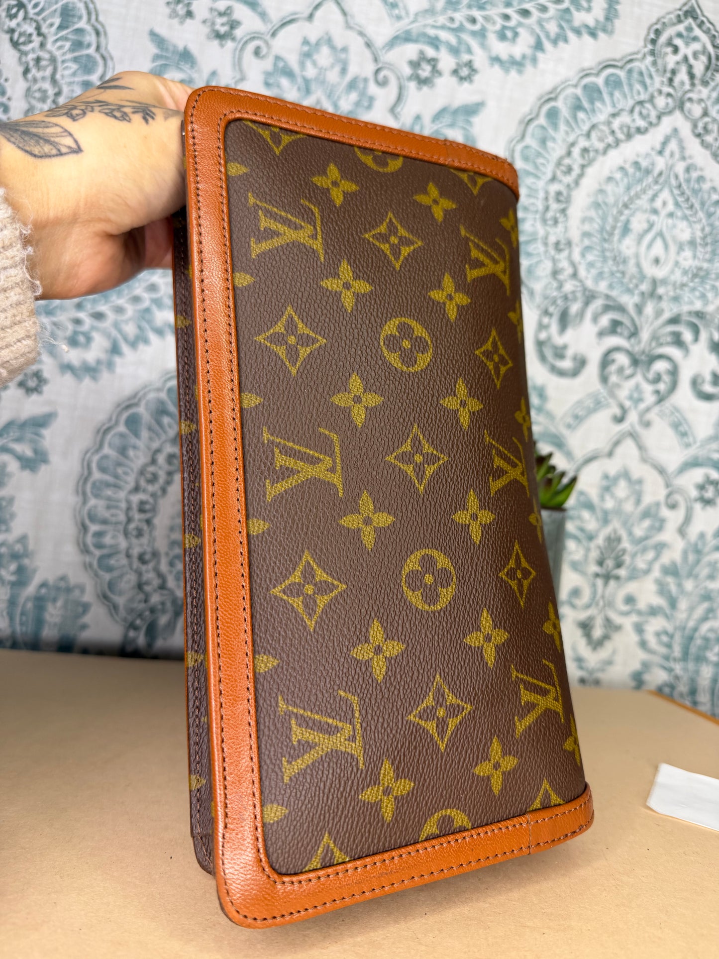 Louis Vuitton Pochette Dame PM Clutch
