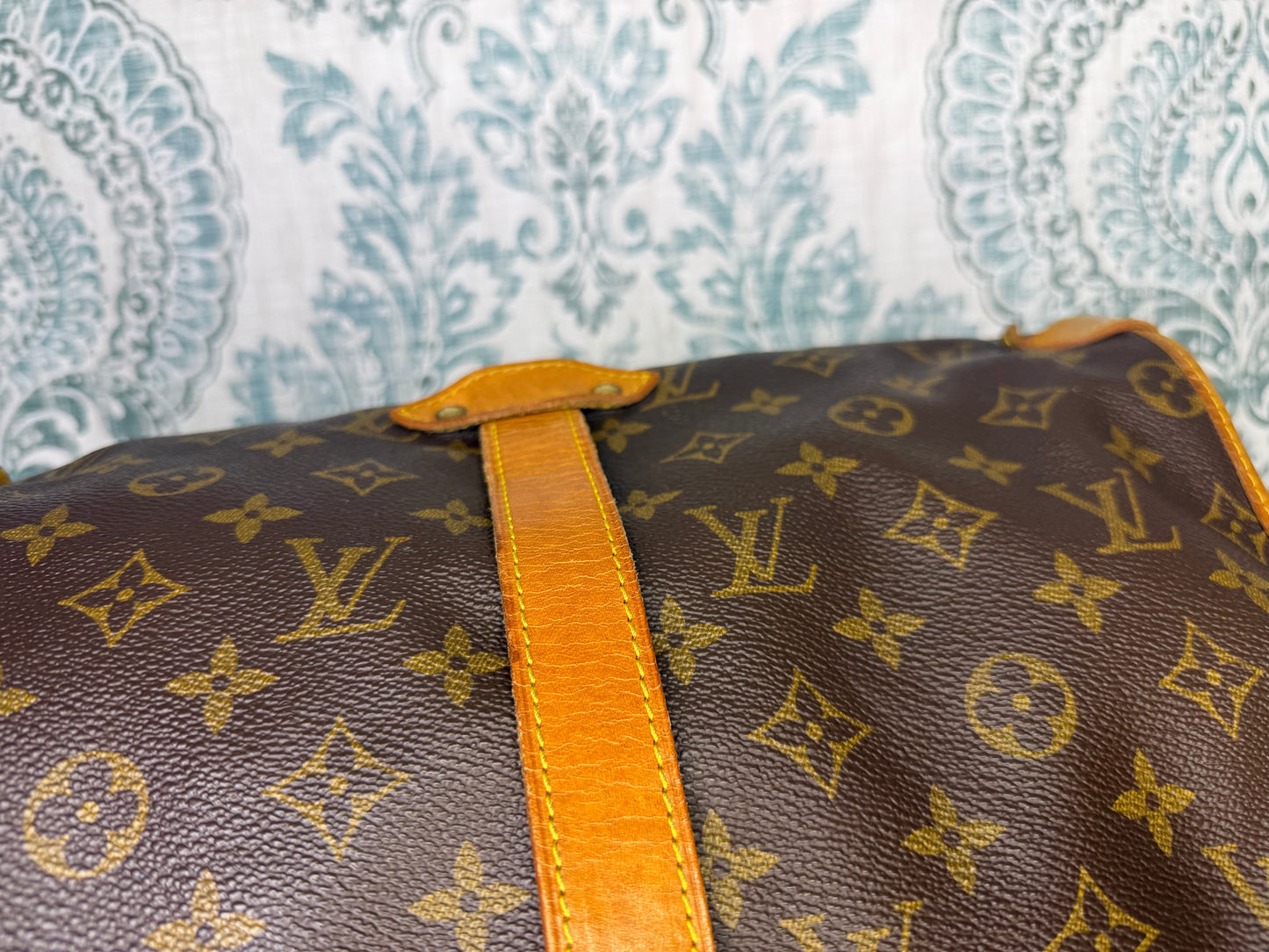 Louis Vuitton Saumur 35