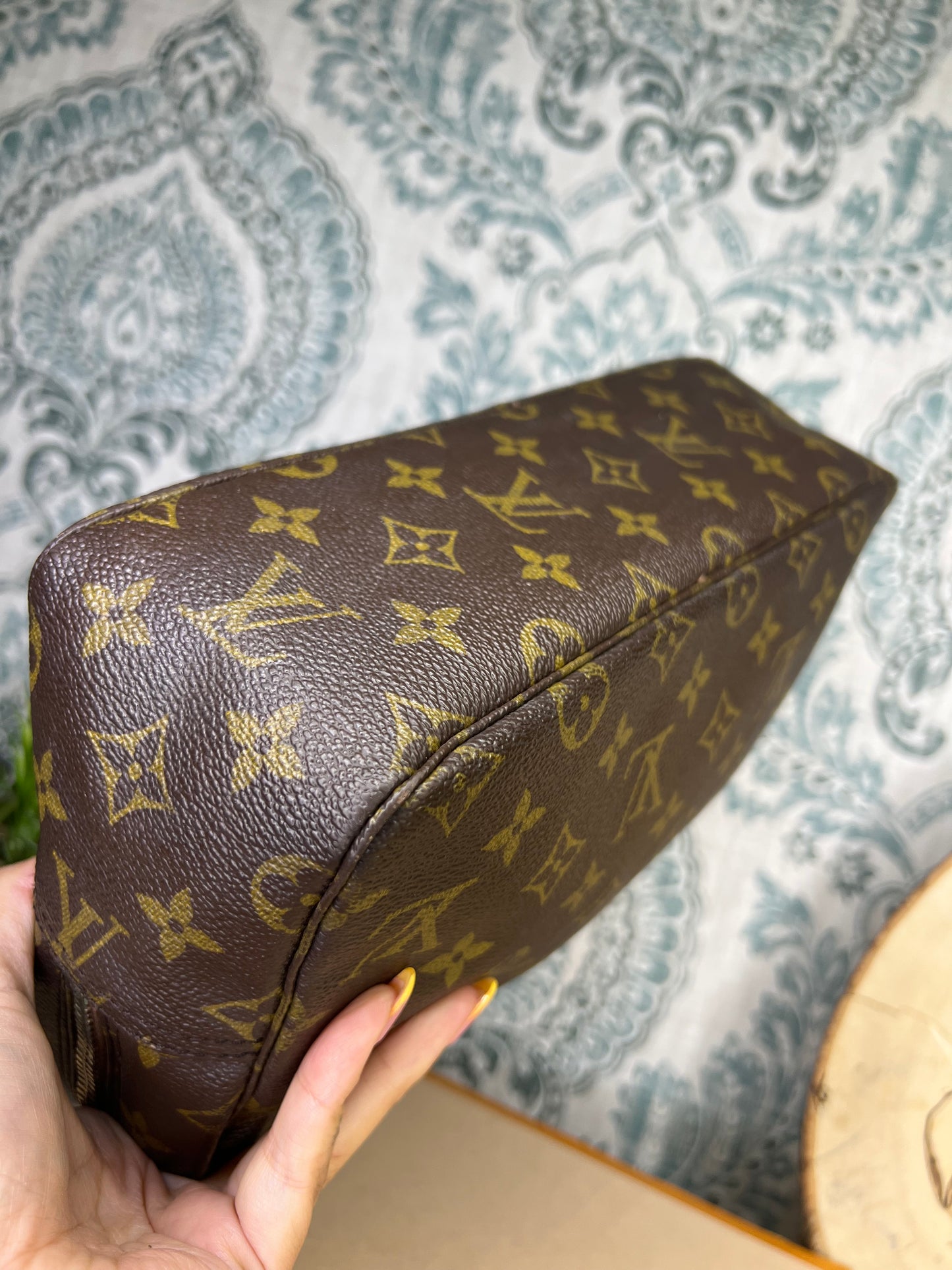 Louis Vuitton Trousse 28