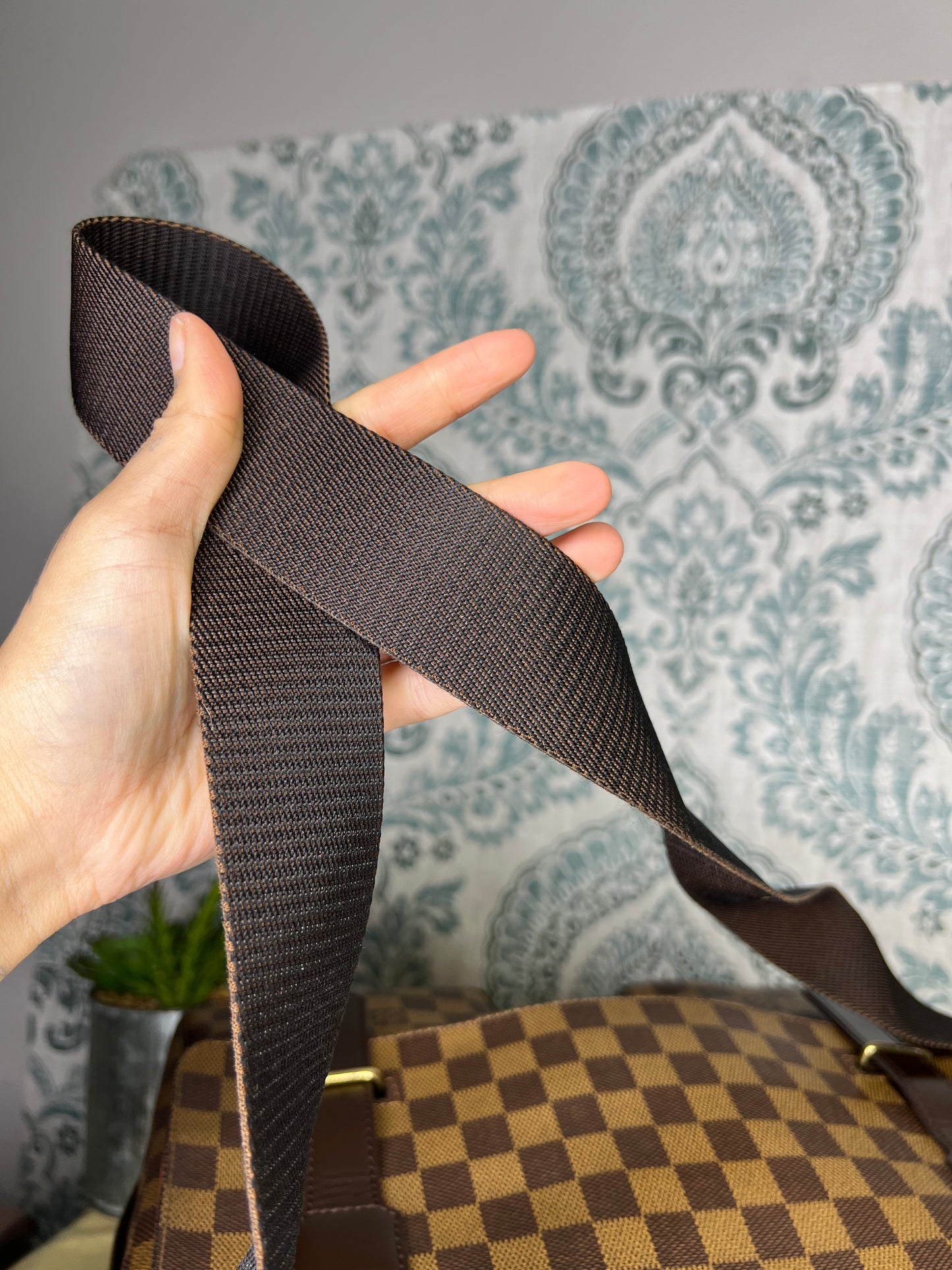 Louis Vuitton Broadway Messenger