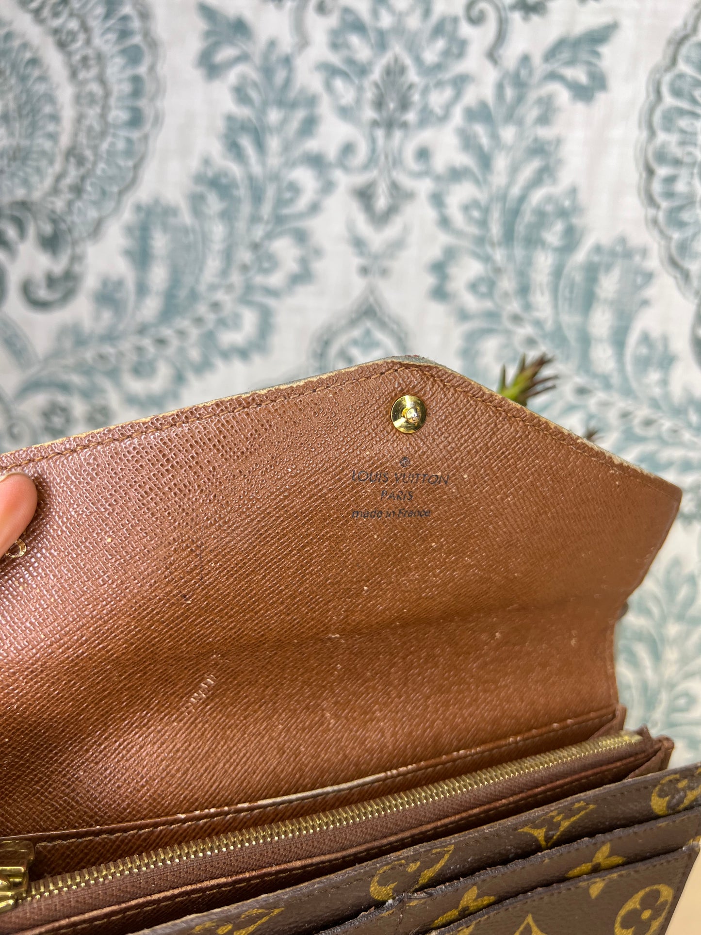 Louis Vuitton Monogram Sarah Wallet NM