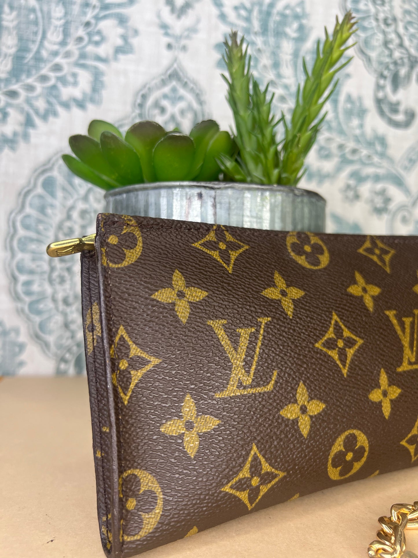 Louis Vuitton Bucket PM Pouch
