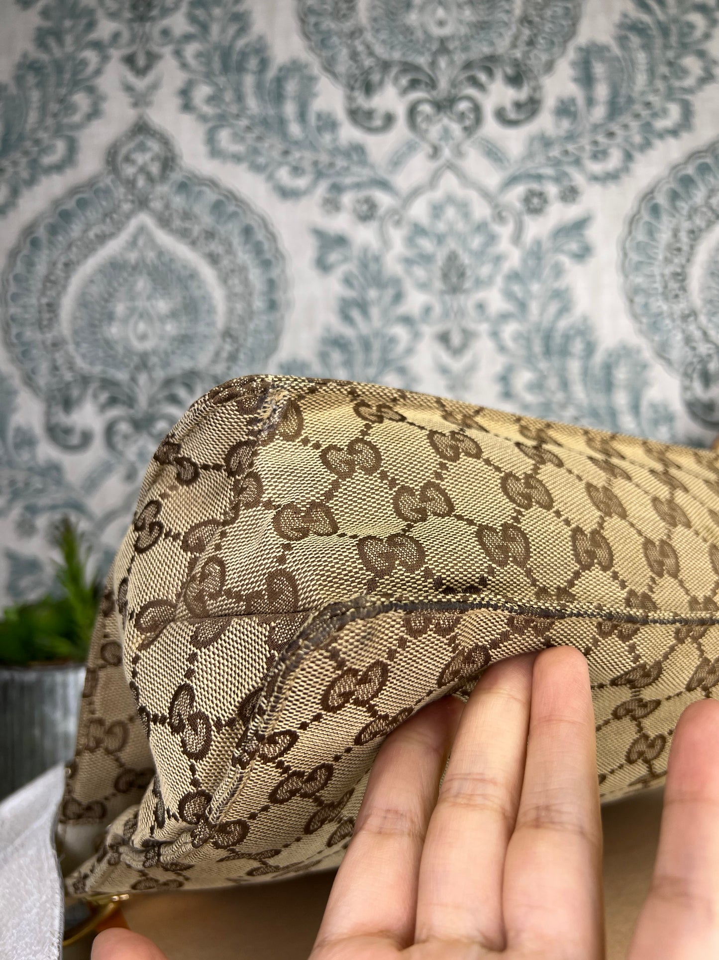 Gucci Eclipse Crossbody