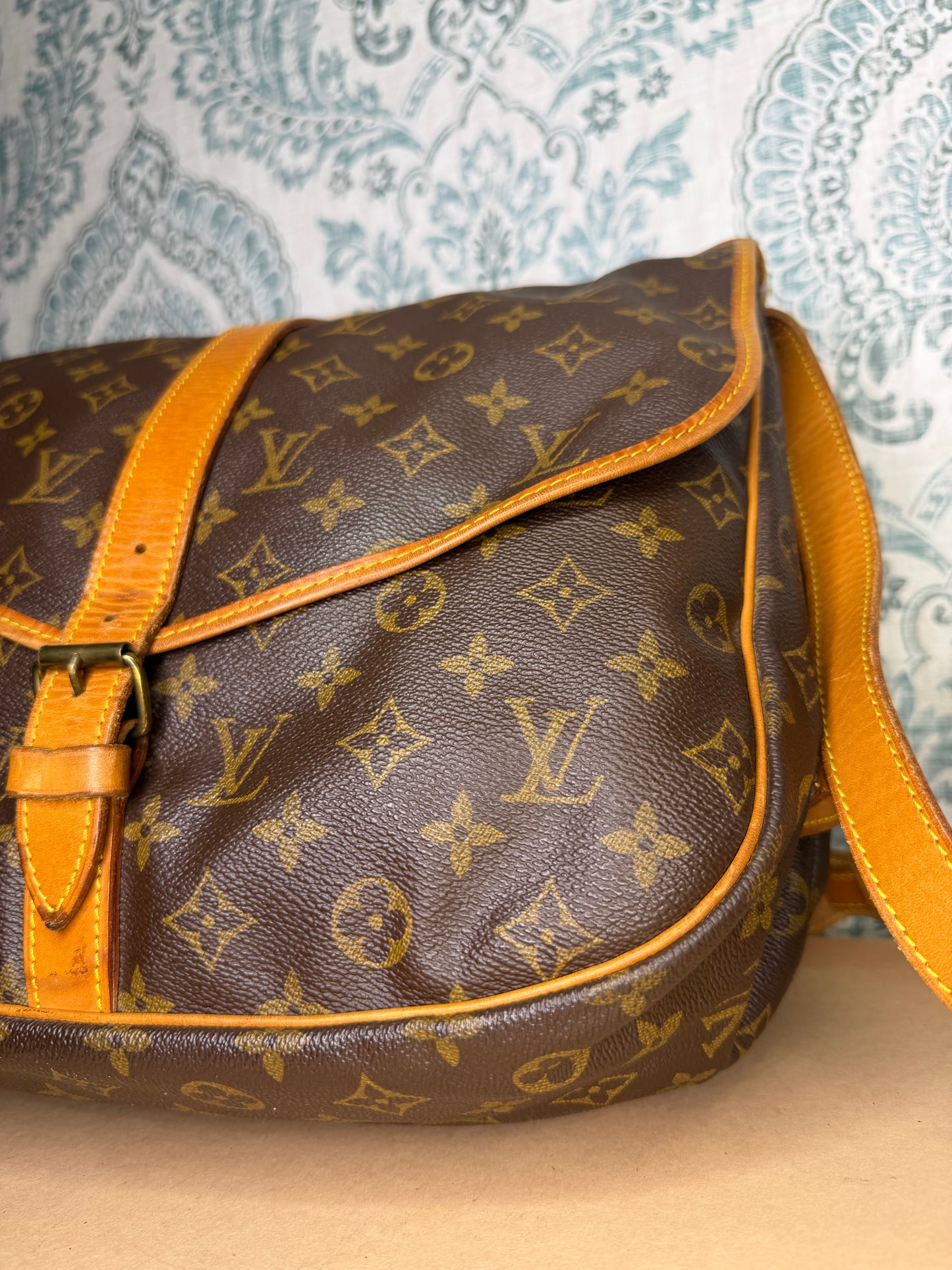 Louis Vuitton Saumur 35