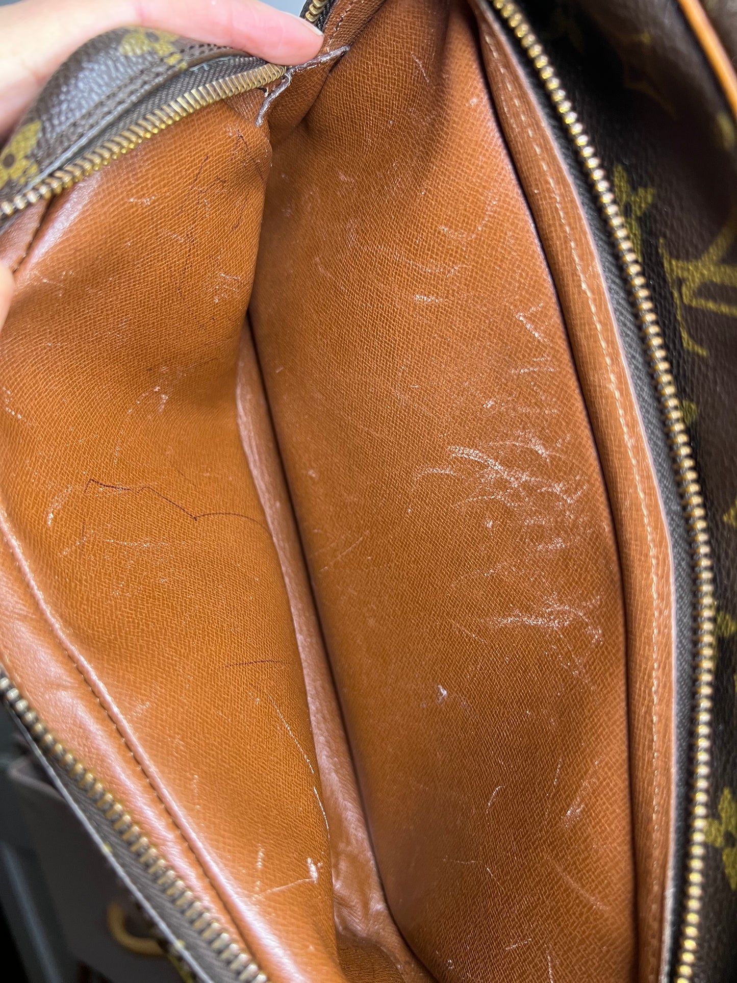 Louis Vuitton Nile PM