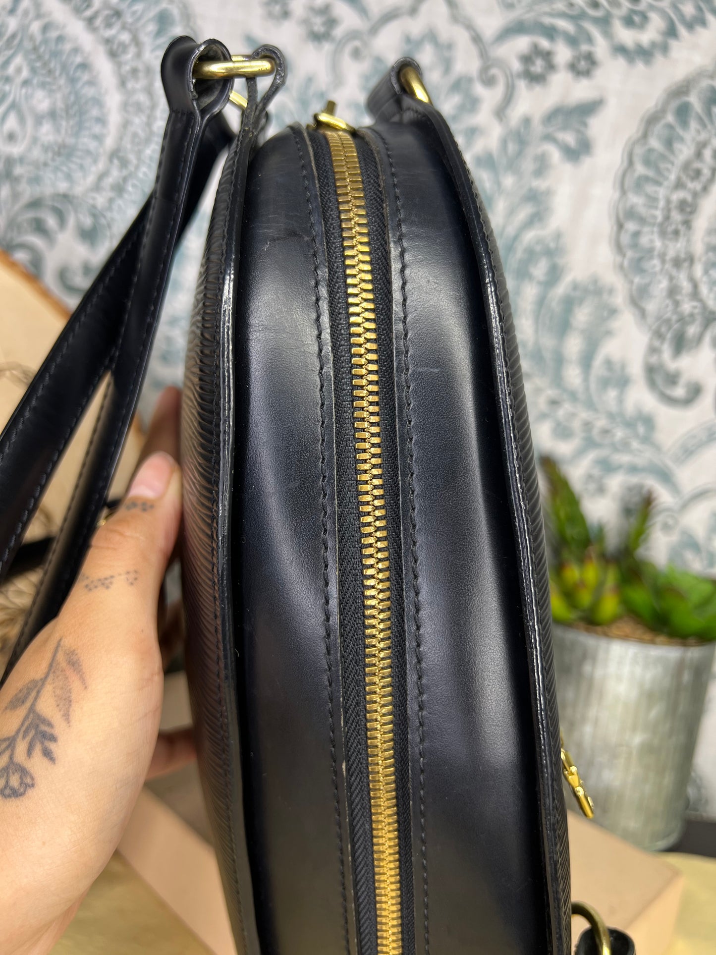 Louis Vuitton Epi Black Mabillon