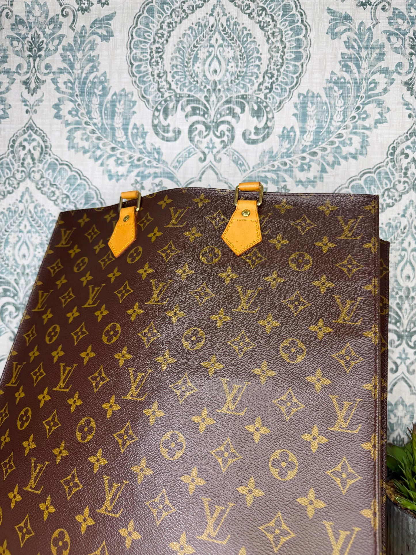 Louis Vuitton Sac Plat