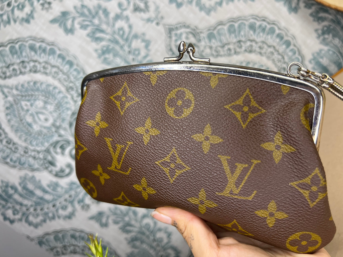 Louis Vuitton French Company Kisslock Pouch