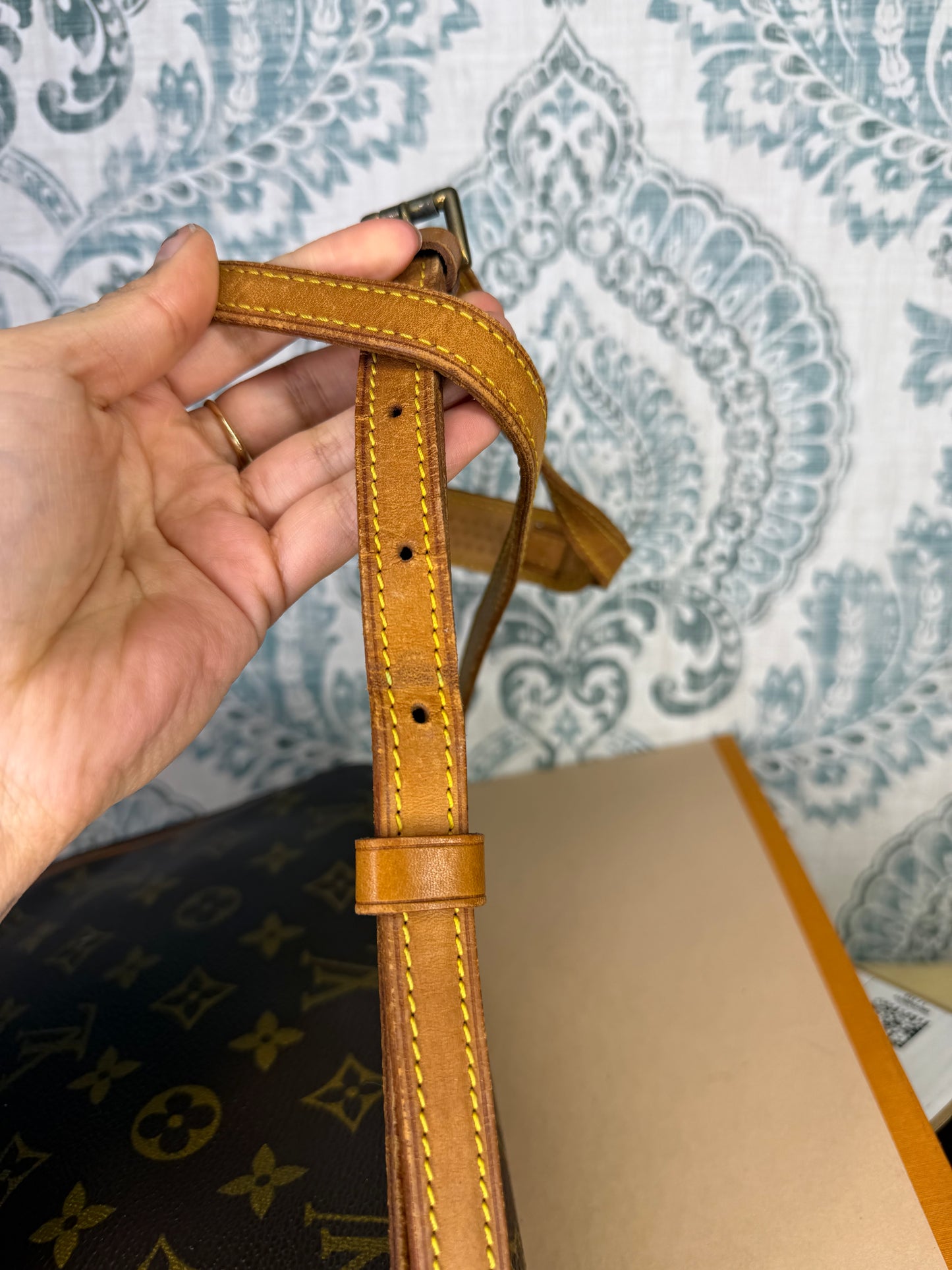 Louis Vuitton Saint Germain 24