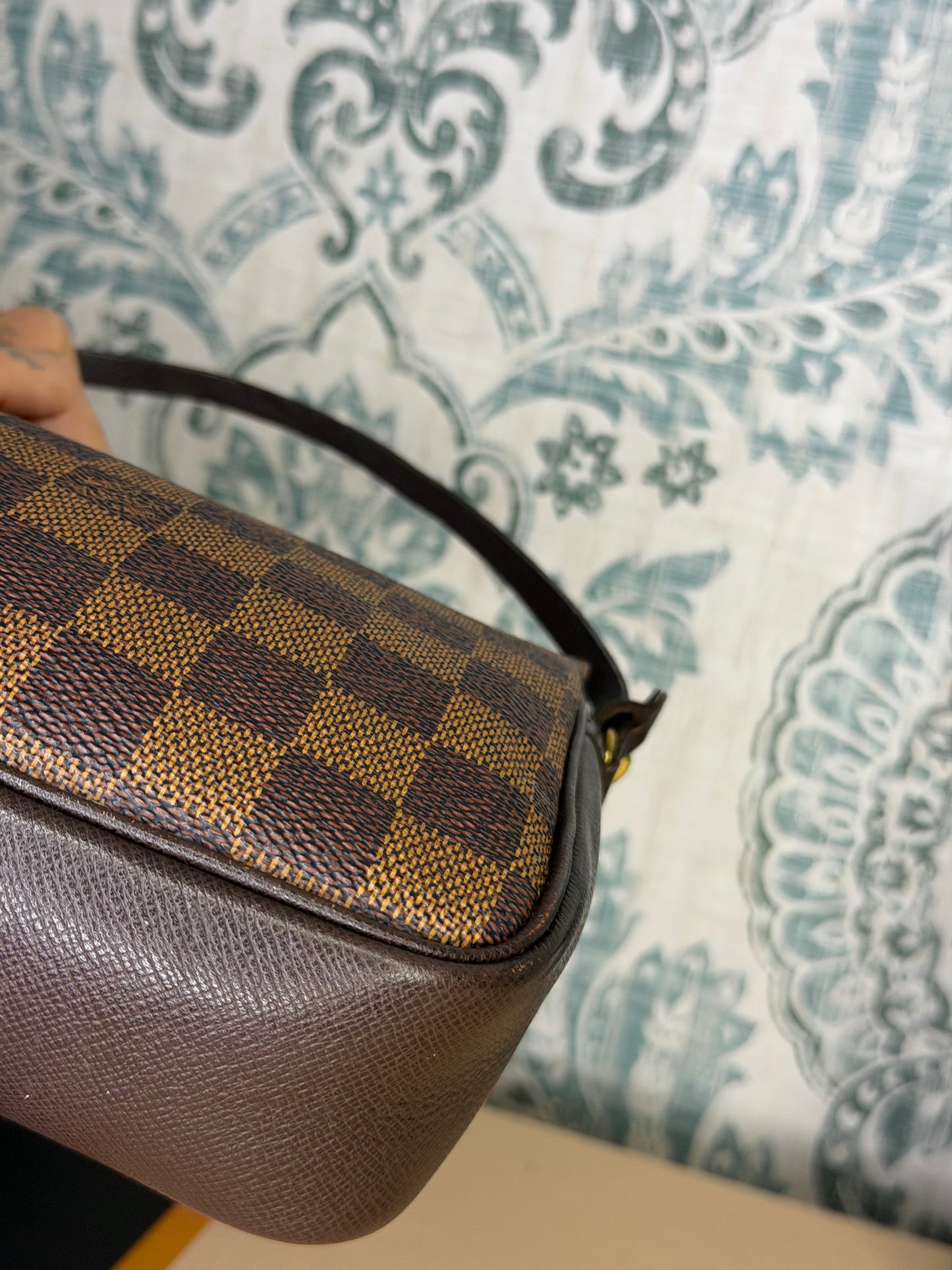 Louis Vuitton Damier Ebene Trousse Pochette