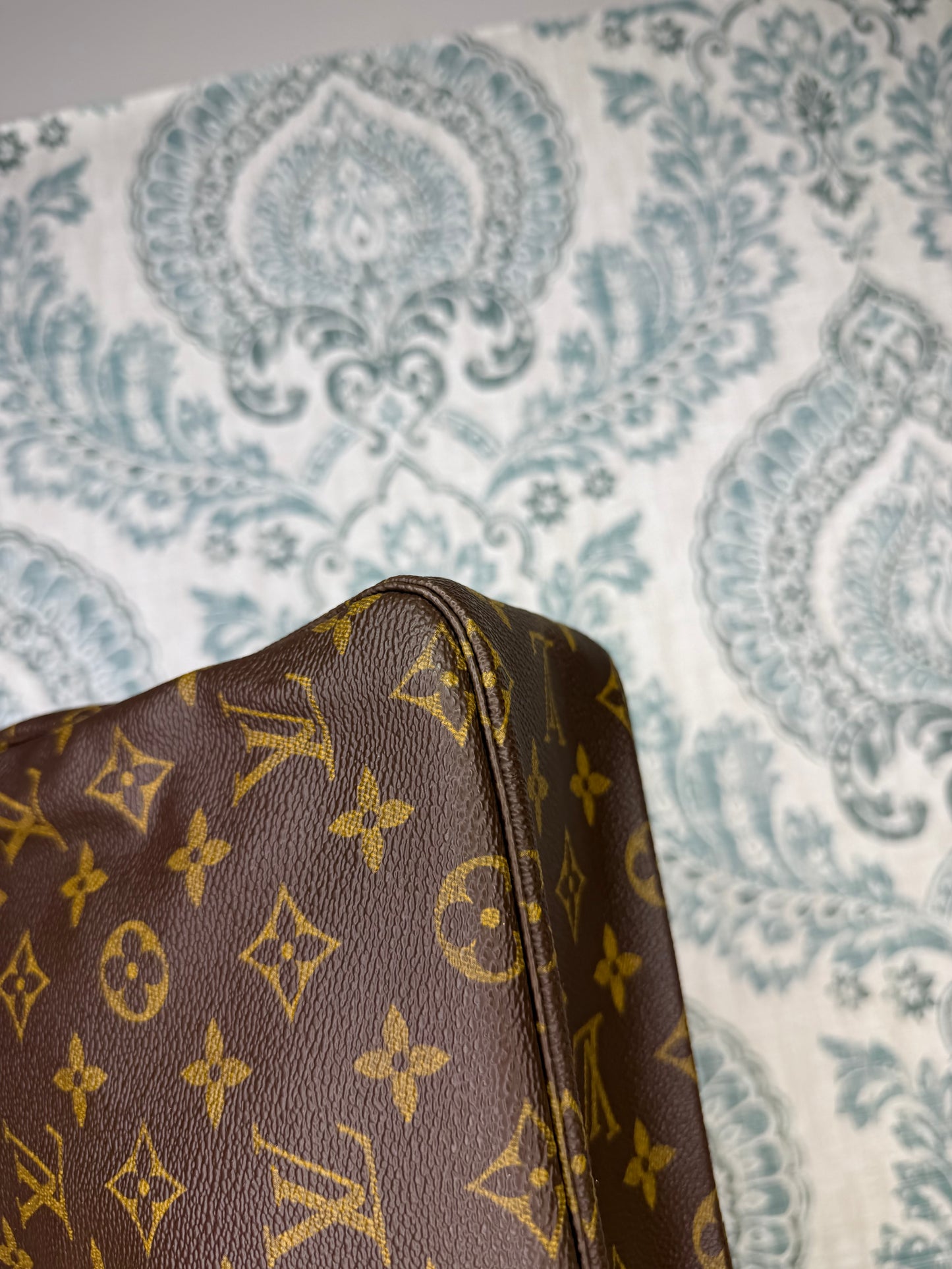 Louis Vuitton Trousse 28