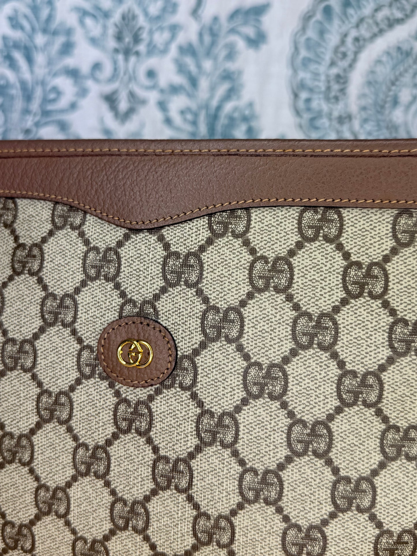 Gucci Supreme Brown Clutch