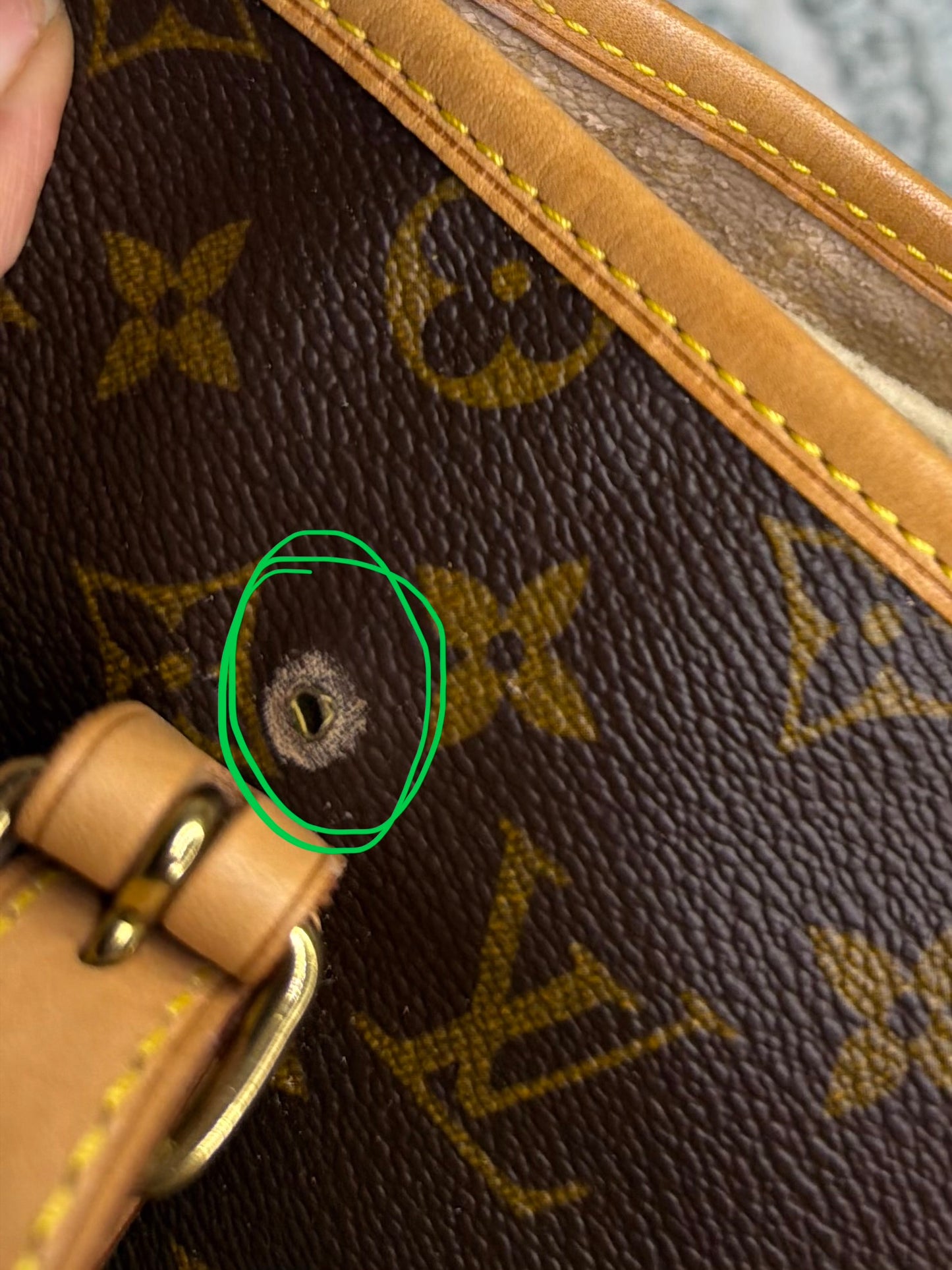 Louis Vuitton Bucket GM