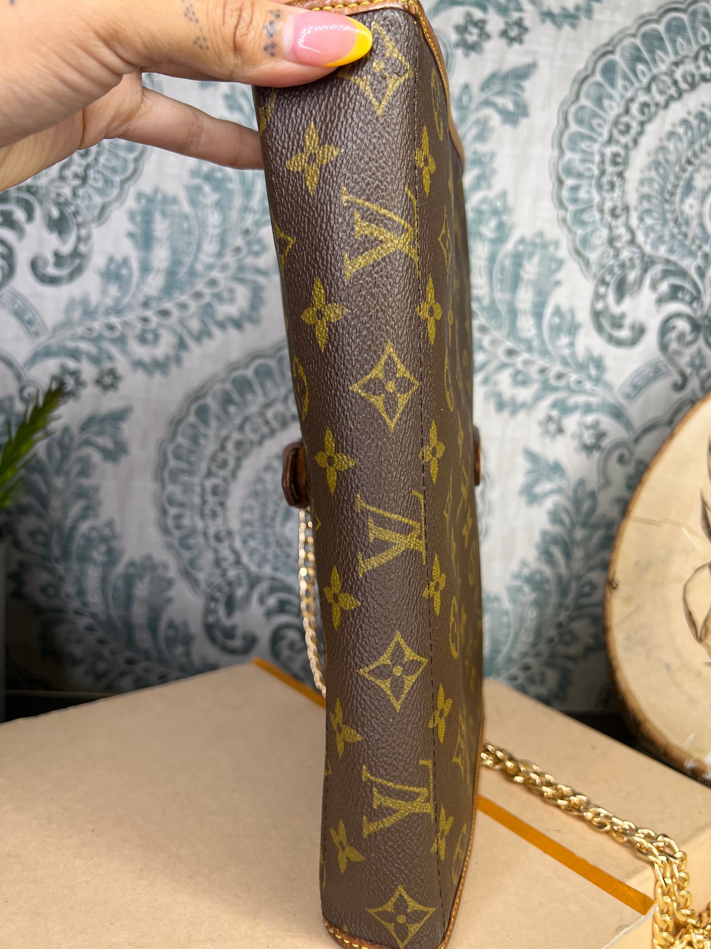 Monogram Portable Serviette

Desktop Organizer