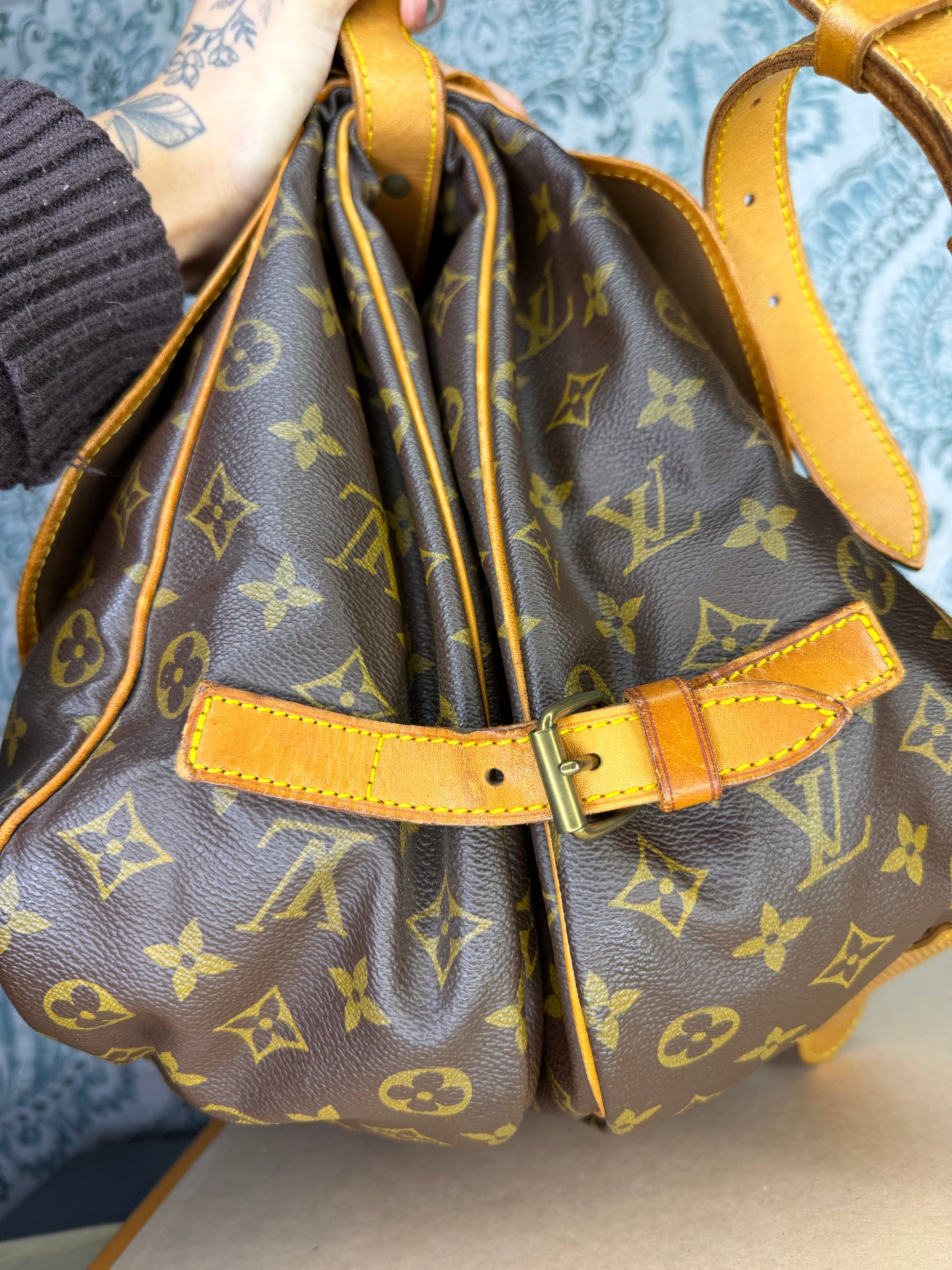 Louis Vuitton Saumur 35
