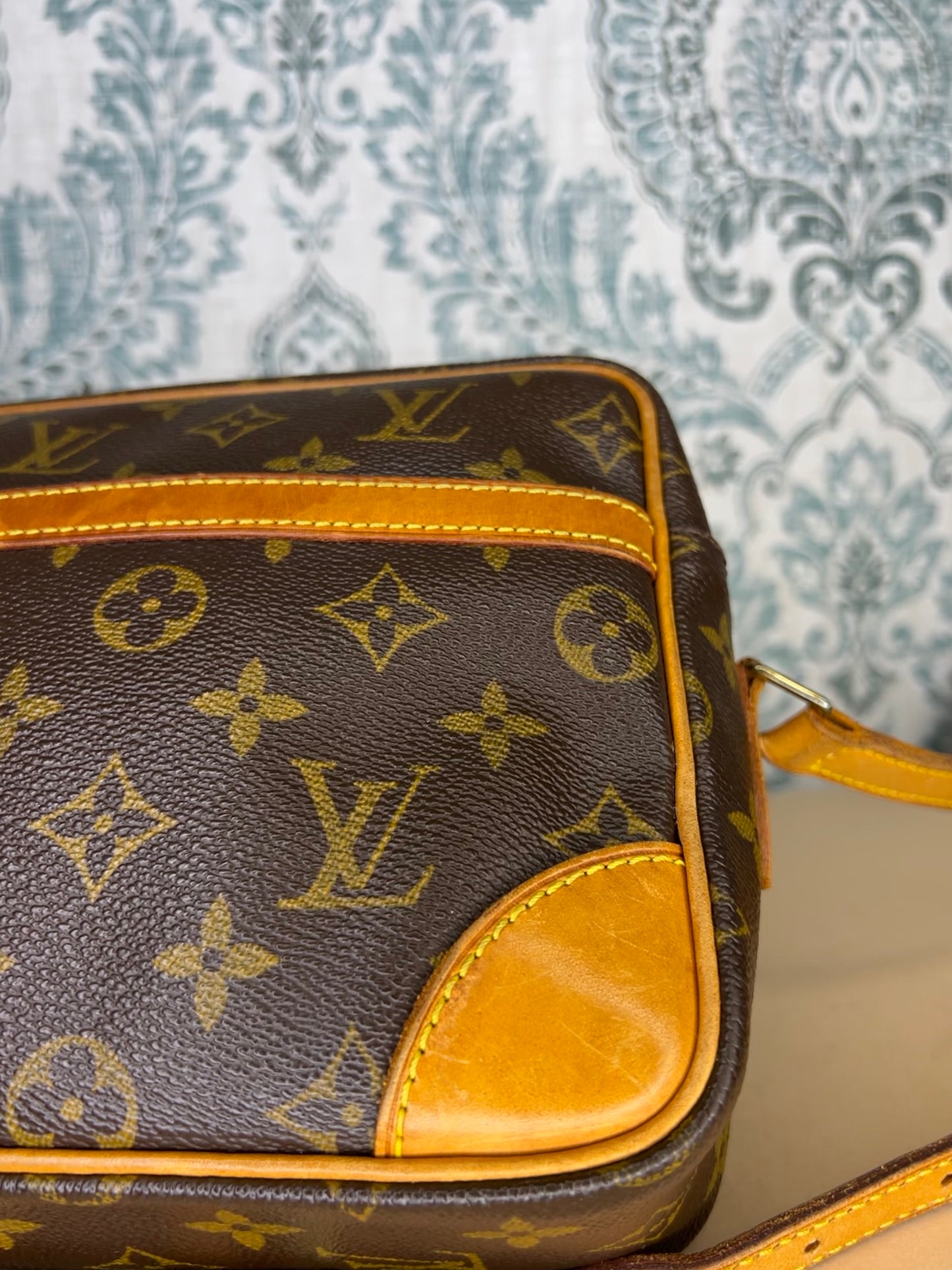 Louis Vuitton Trocadero 27