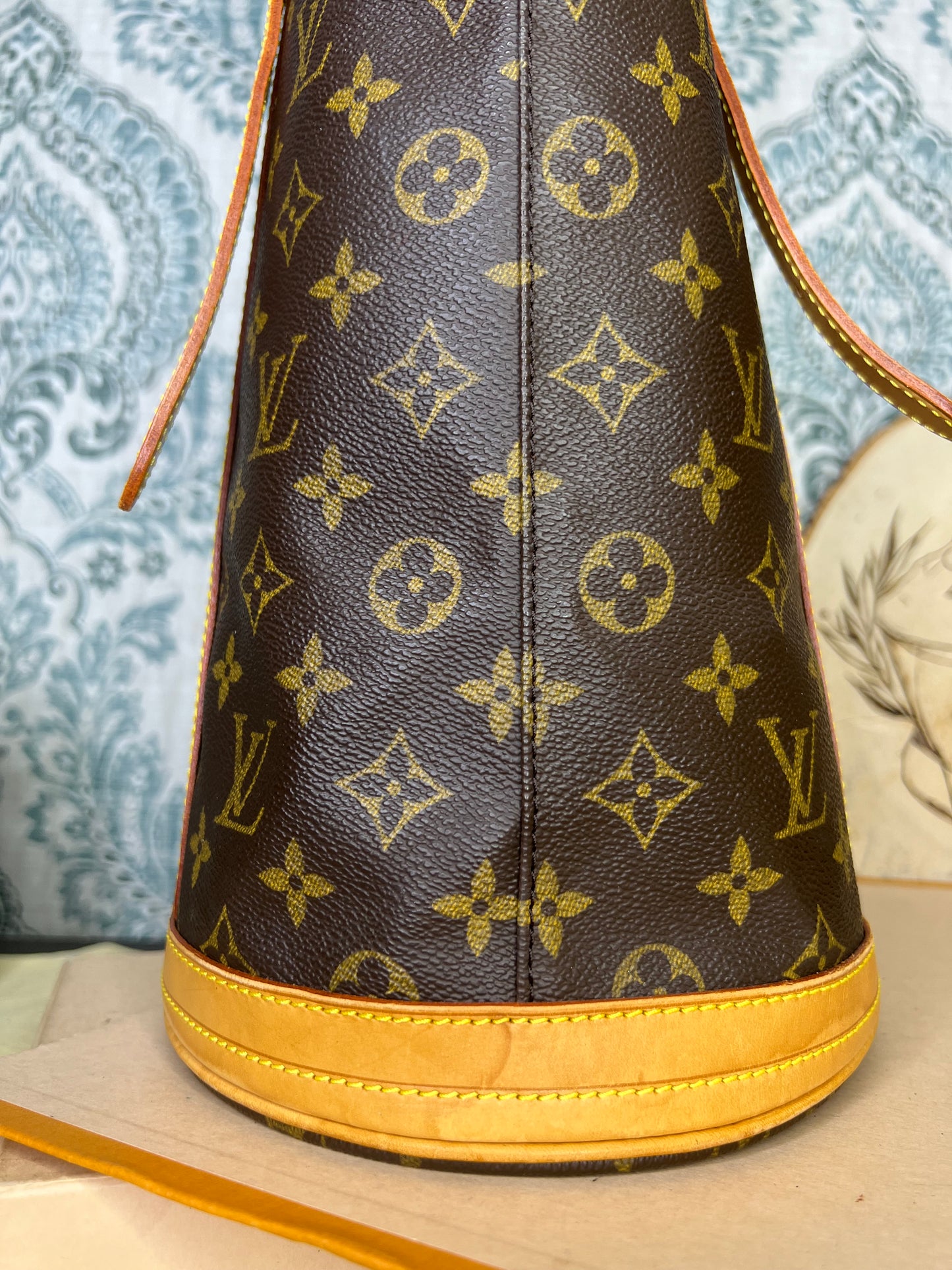 Louis Vuitton Bucket GM