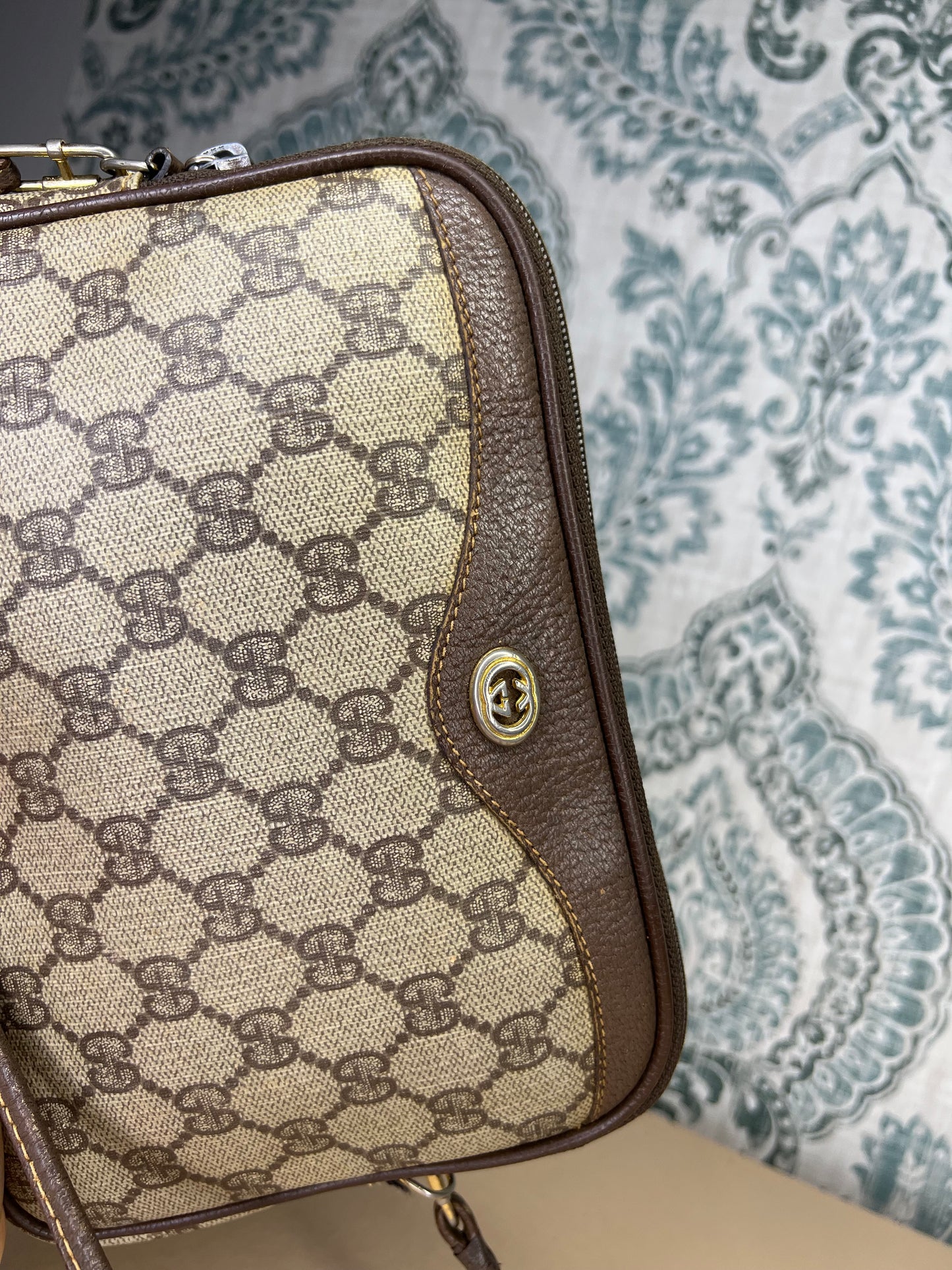 Gucci Supreme Vintage Purse