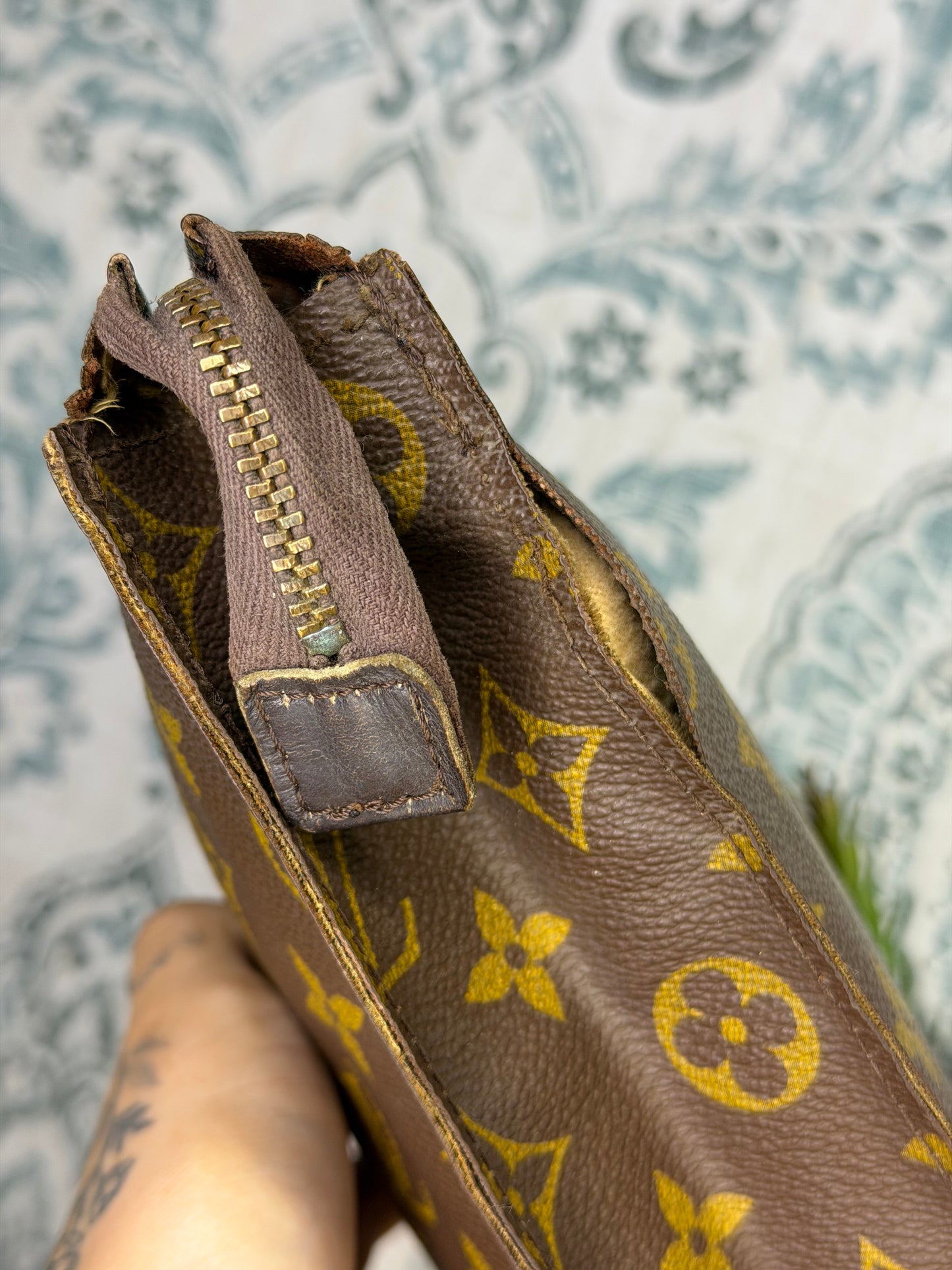 Louis Vuitton Monogram Toiletry 26 (damaged/project)