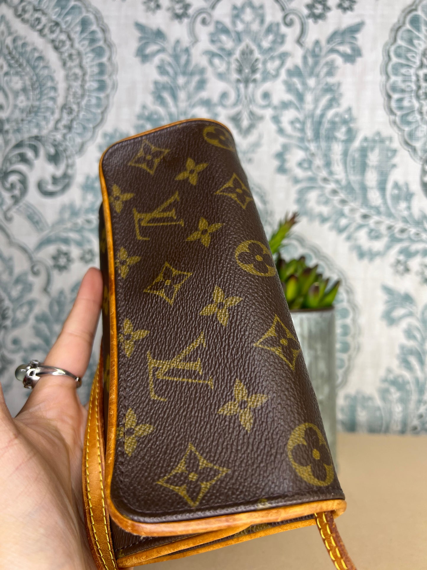 Louis Vuitton Twin Pochette PM