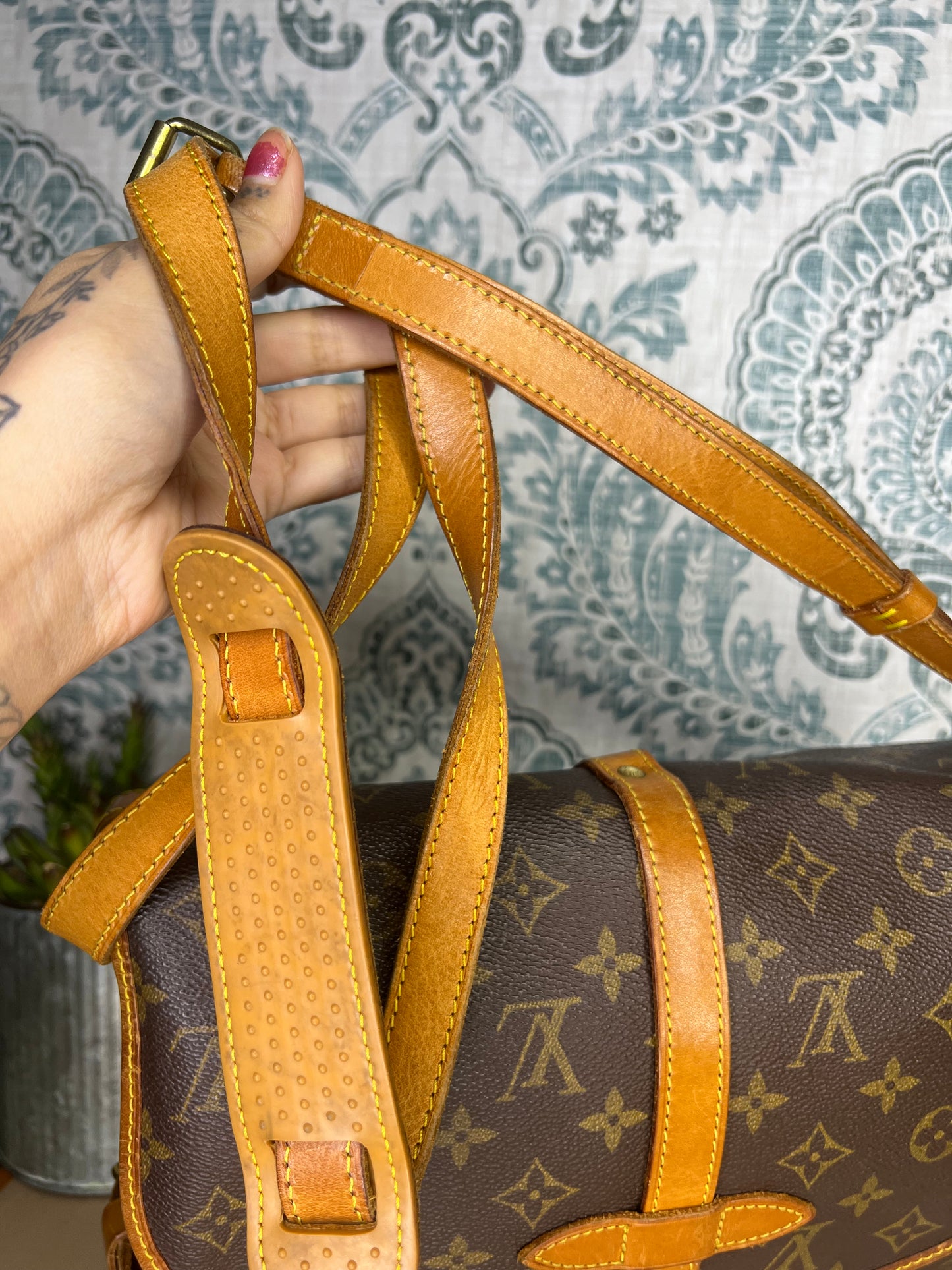 Louis Vuitton Saumur 30