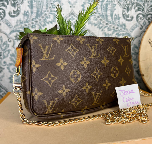 Louis Vuitton Pochette Accessoires