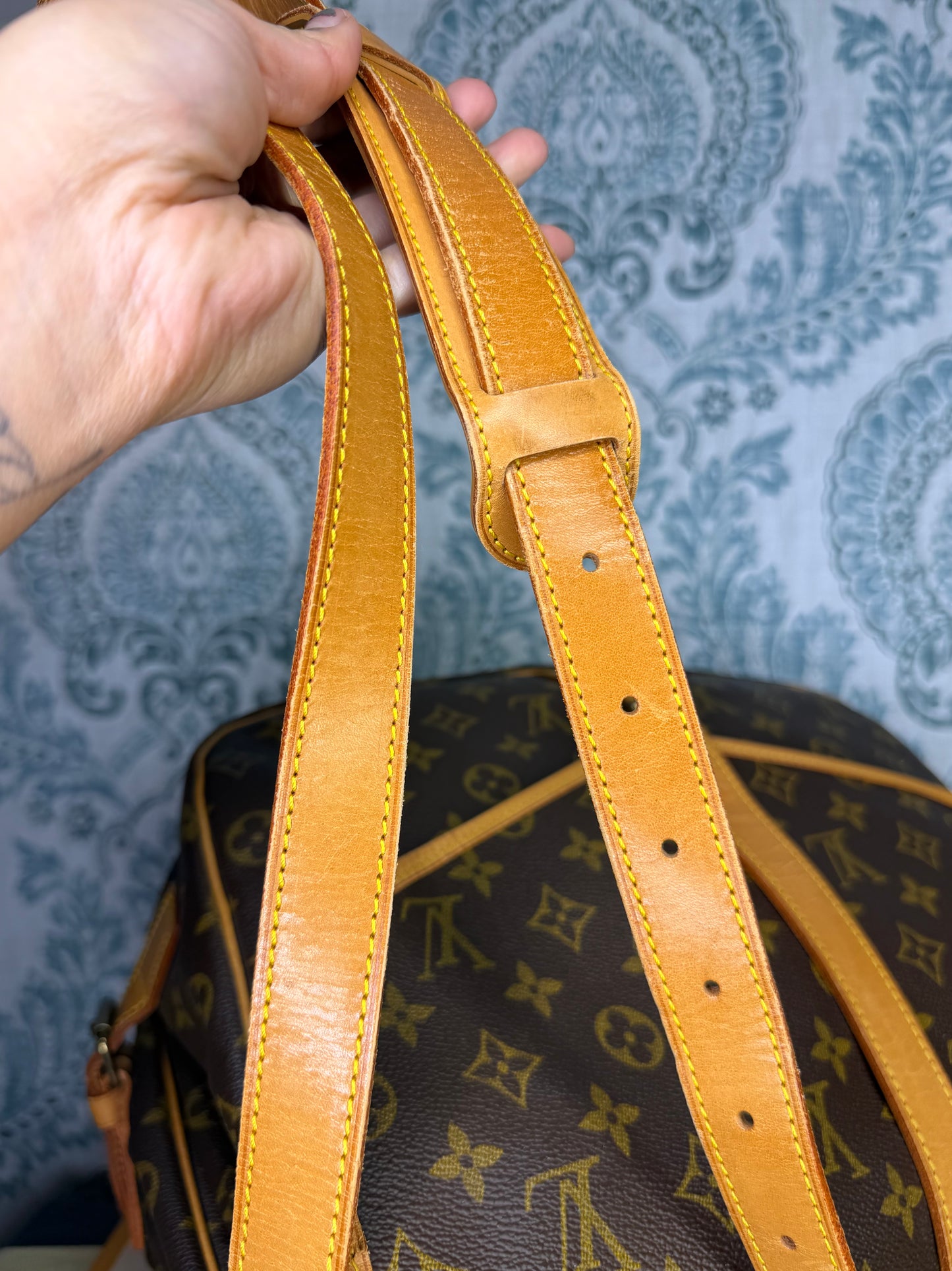 Louis Vuitton Saumur 35