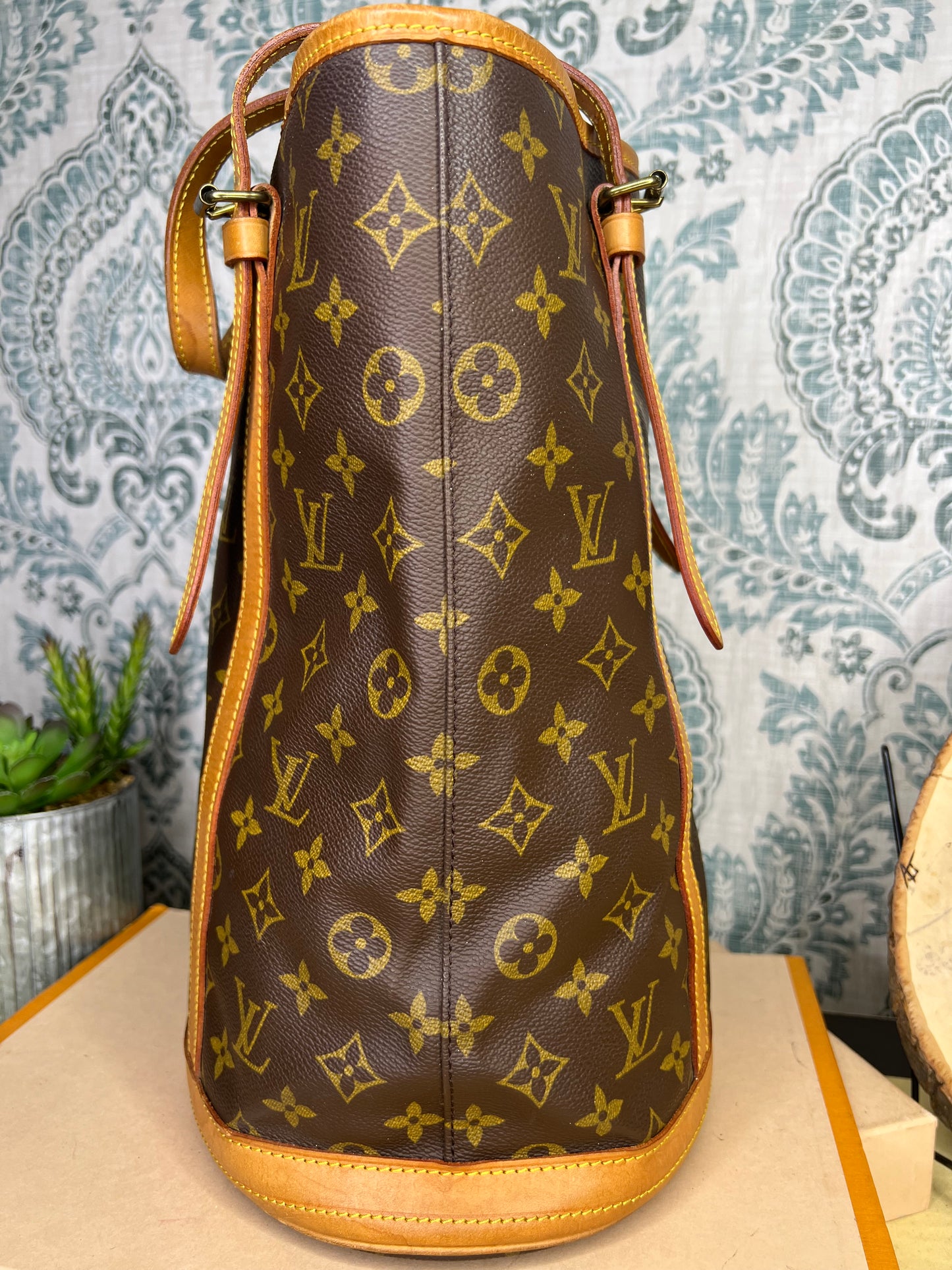 Louis Vuitton Bucket GM