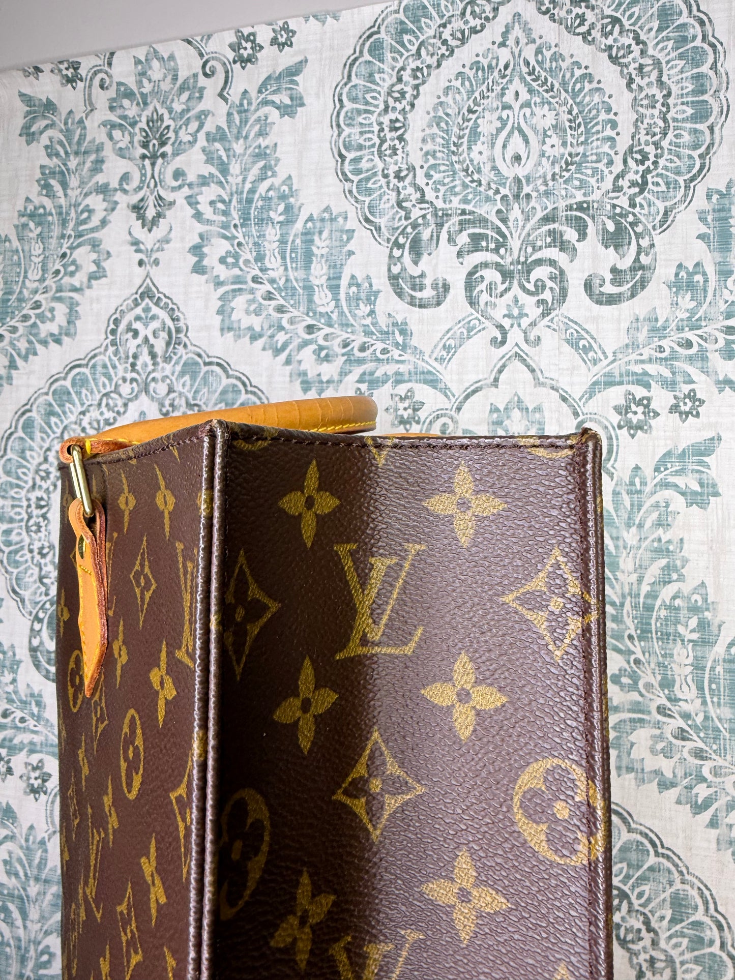 Louis Vuitton Sac Plat