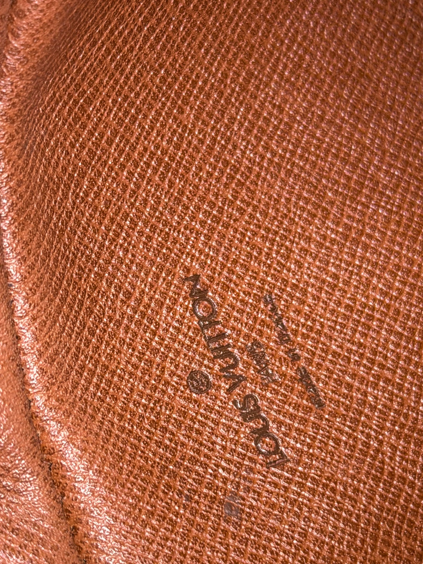 Louis Vuitton Saint Germain 24