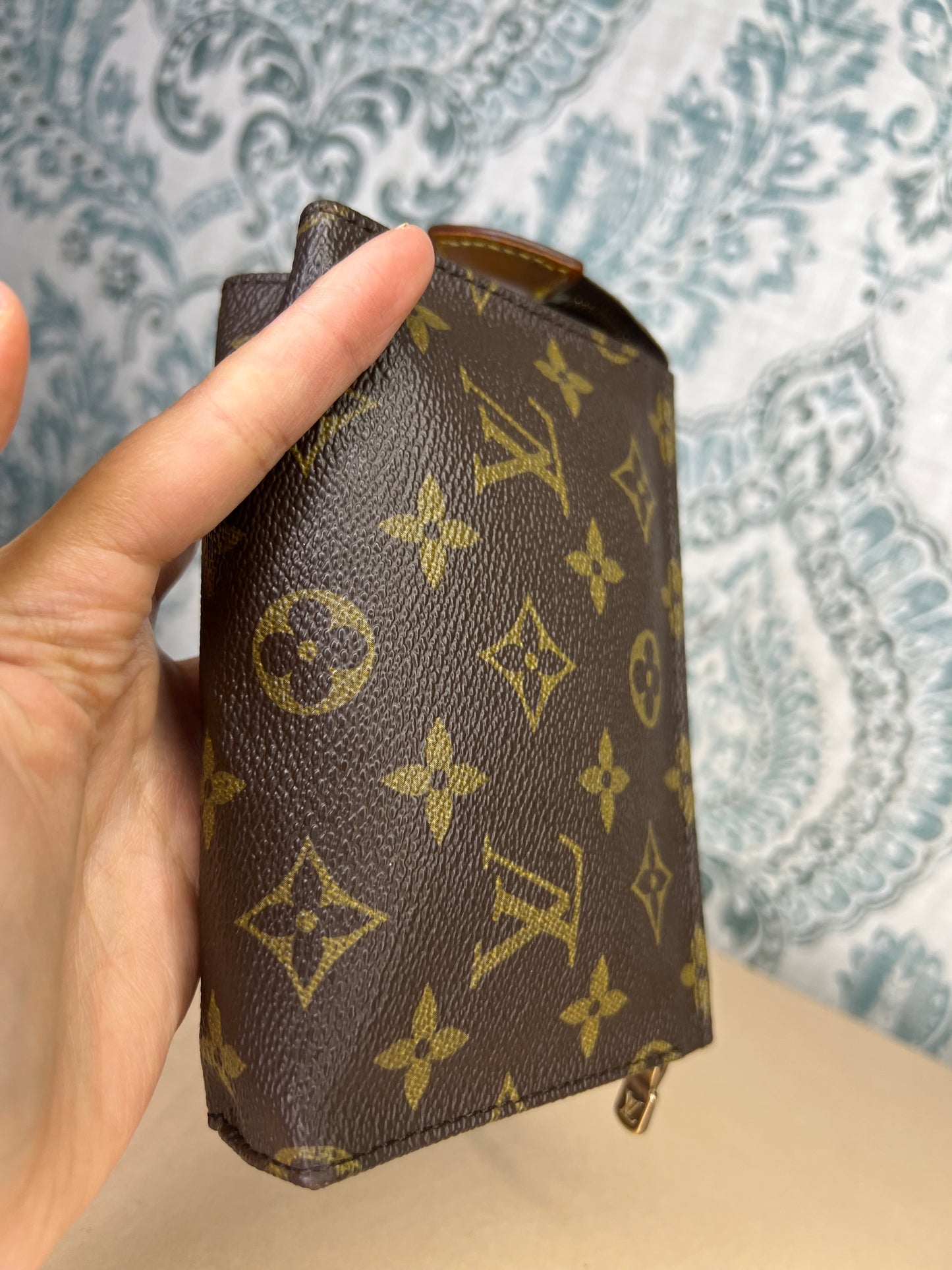 Louis Vuitton Toiletry 15