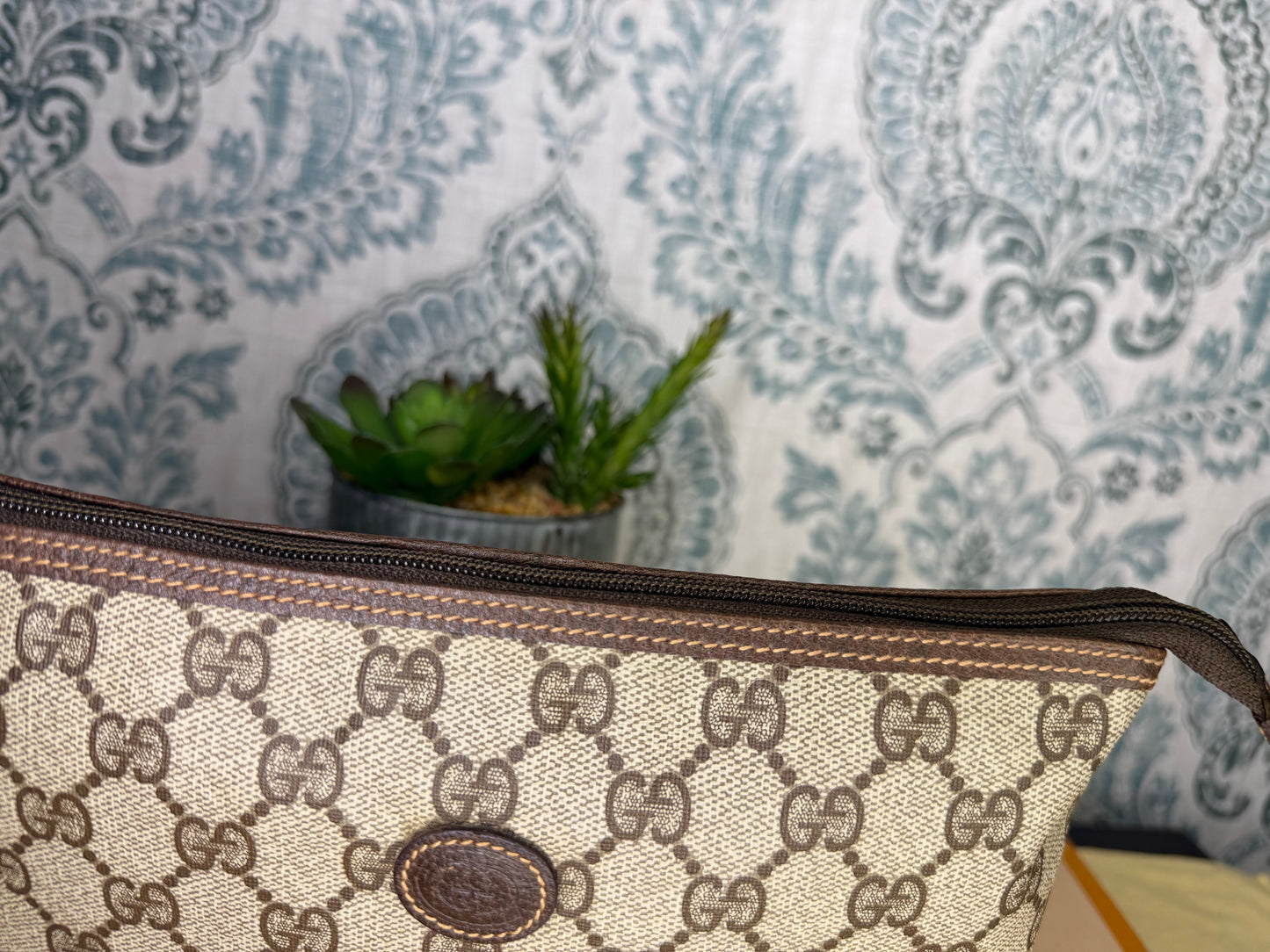 Gucci Supreme Brown Vintage Clutch / Pouch