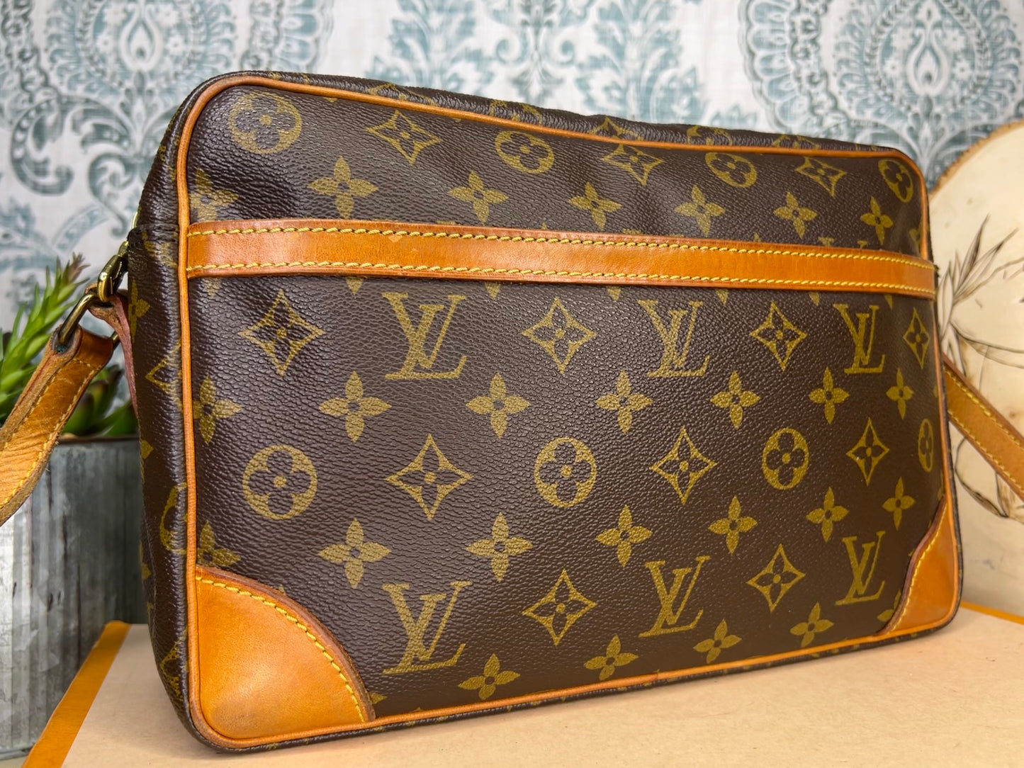 Louis Vuitton Trocadero 30