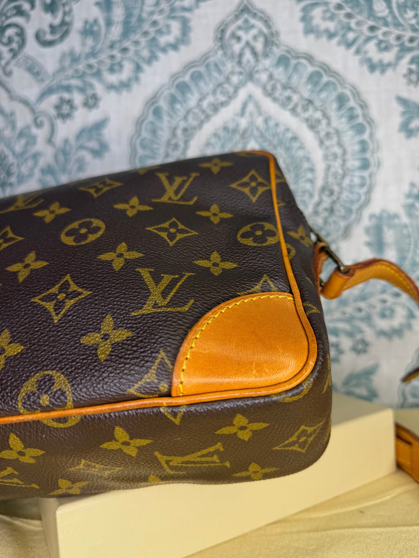 Louis Vuitton Trocadero 27