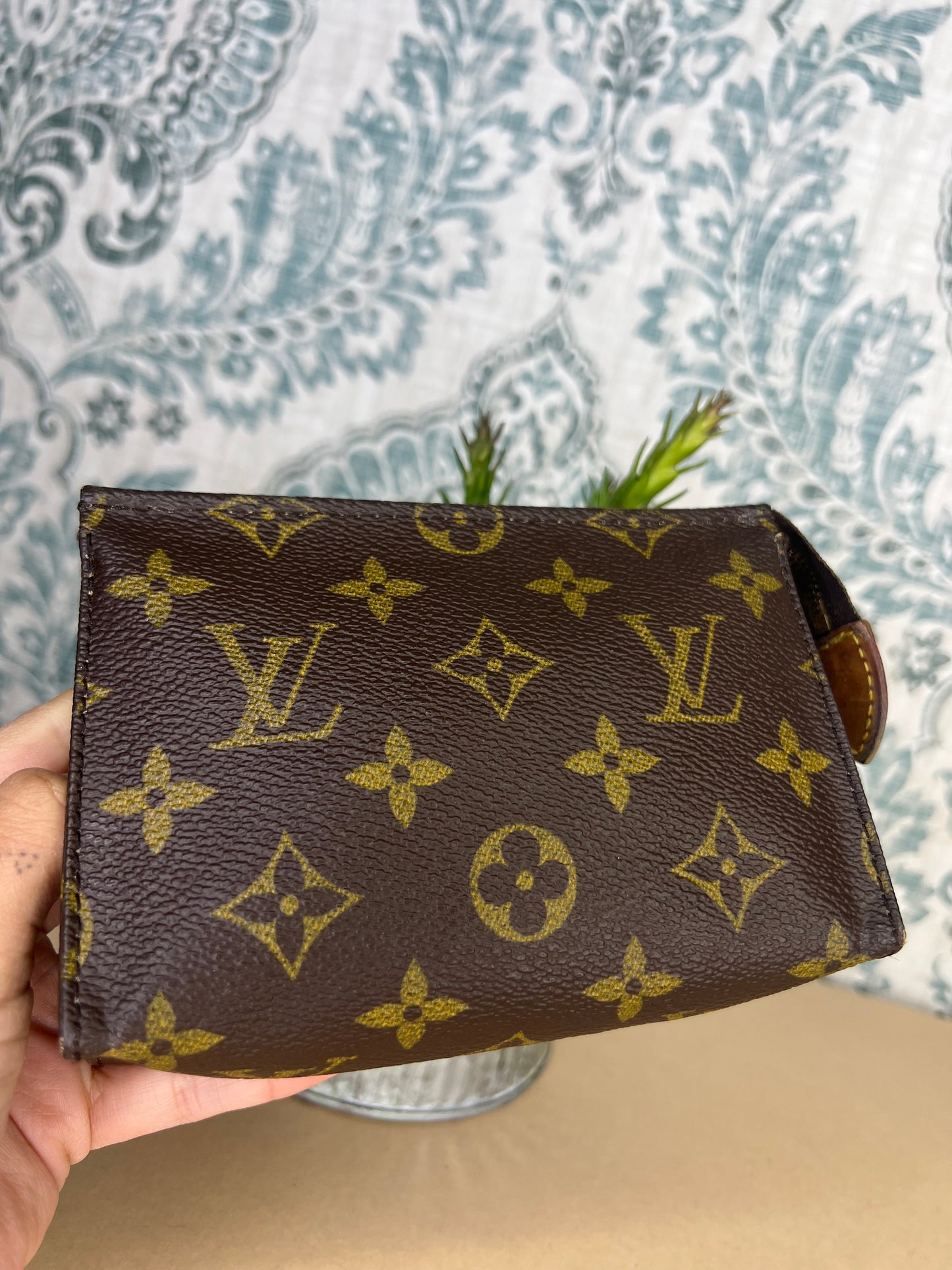 Louis Vuitton Toiletry 15
