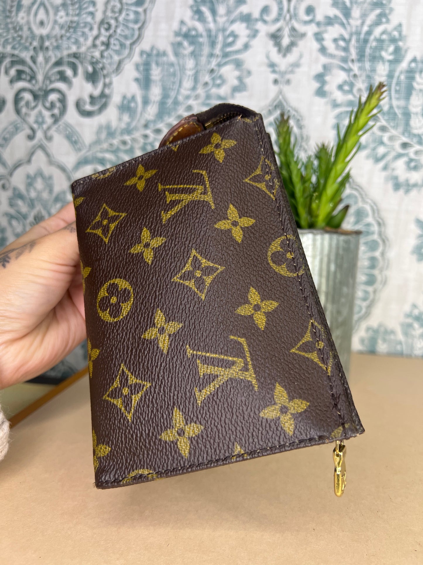 Louis Vuitton Toiletry 15
