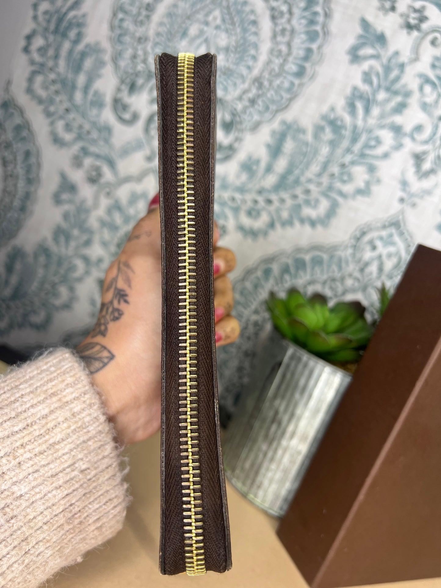 Louis Vuitton Monogram Zippy Wallet