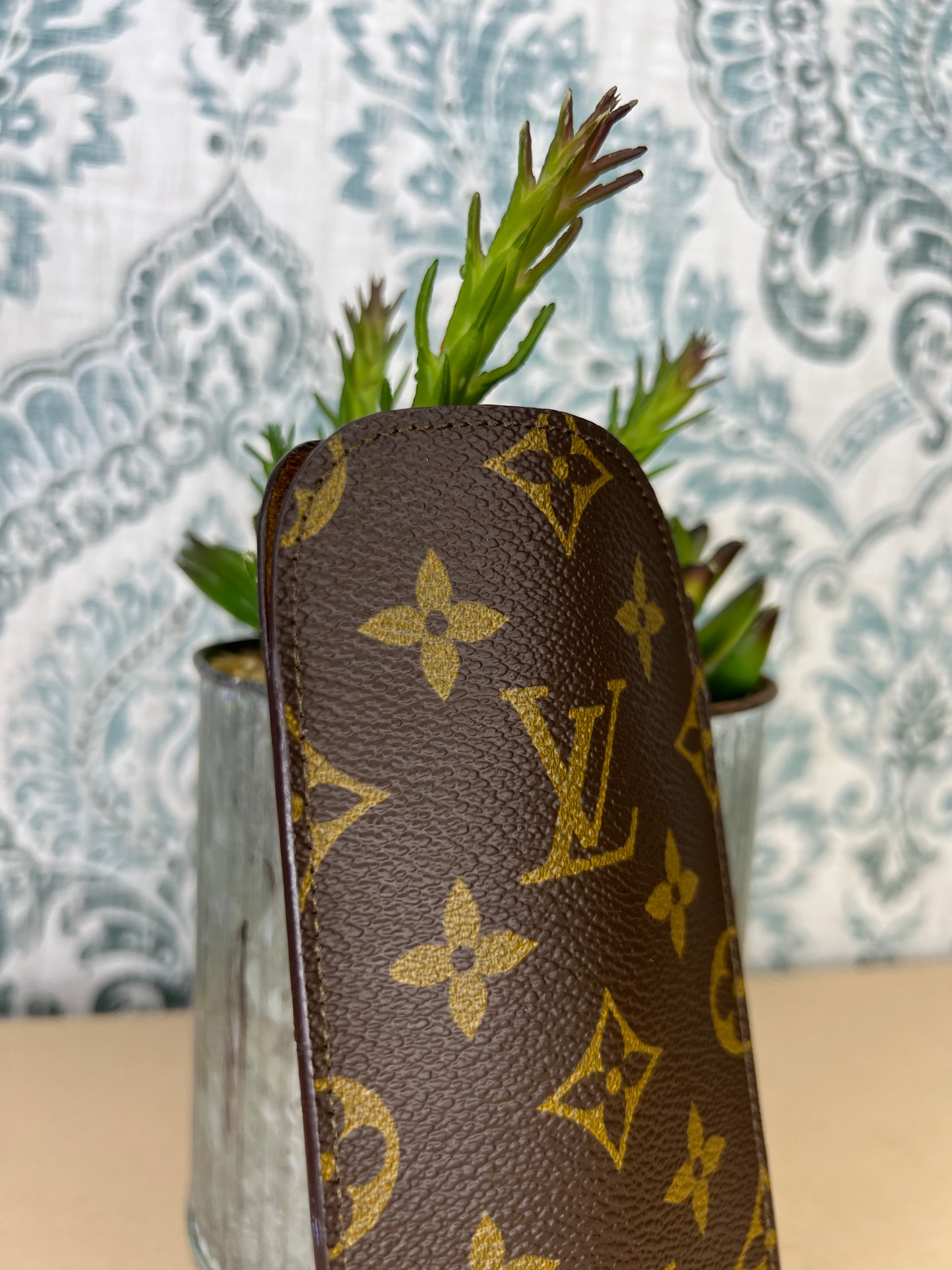 Louis Vuitton Etui Lunette Glasses Case