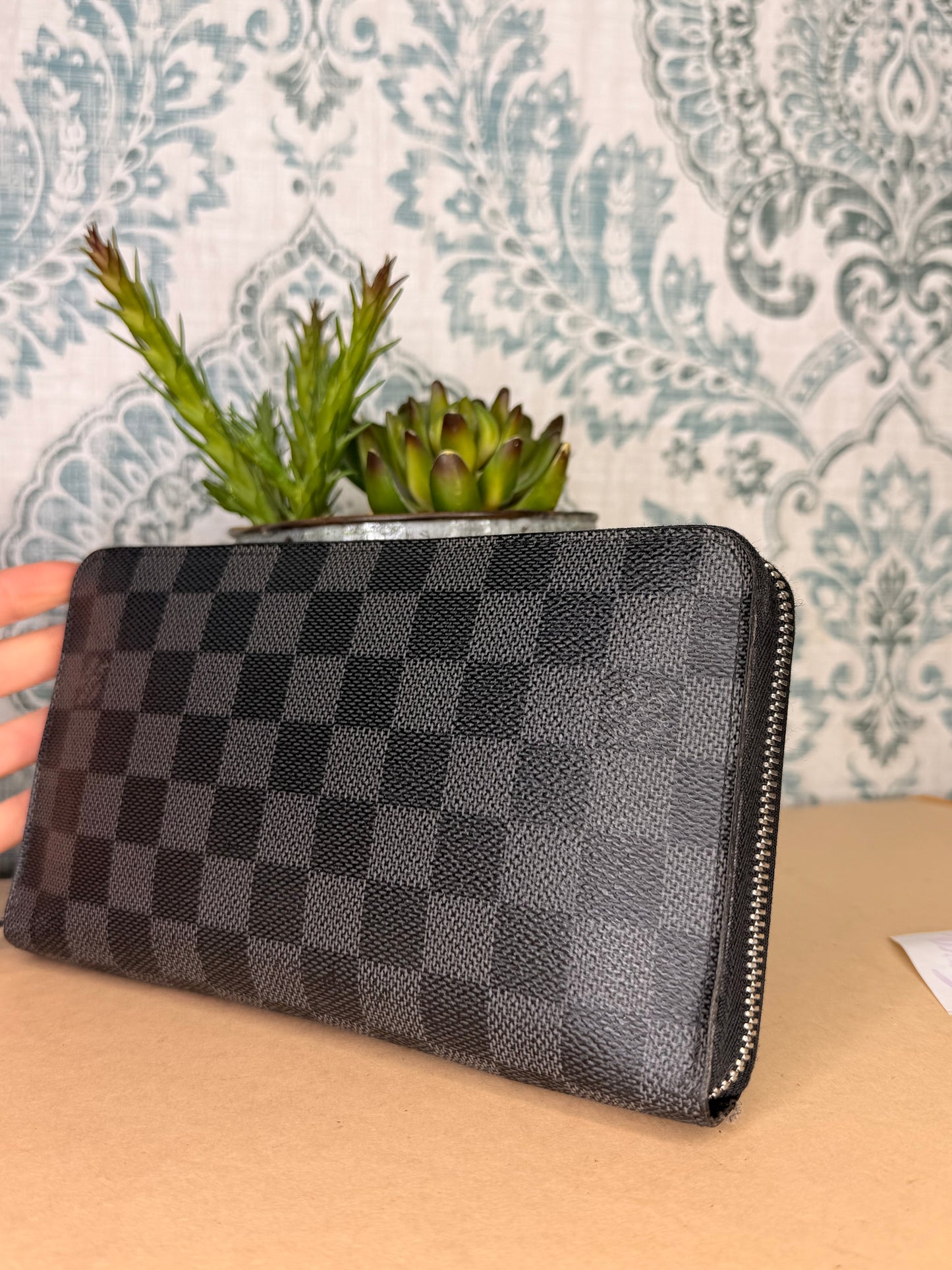 Louis Vuitton Damier Graphite Zippy Organizer