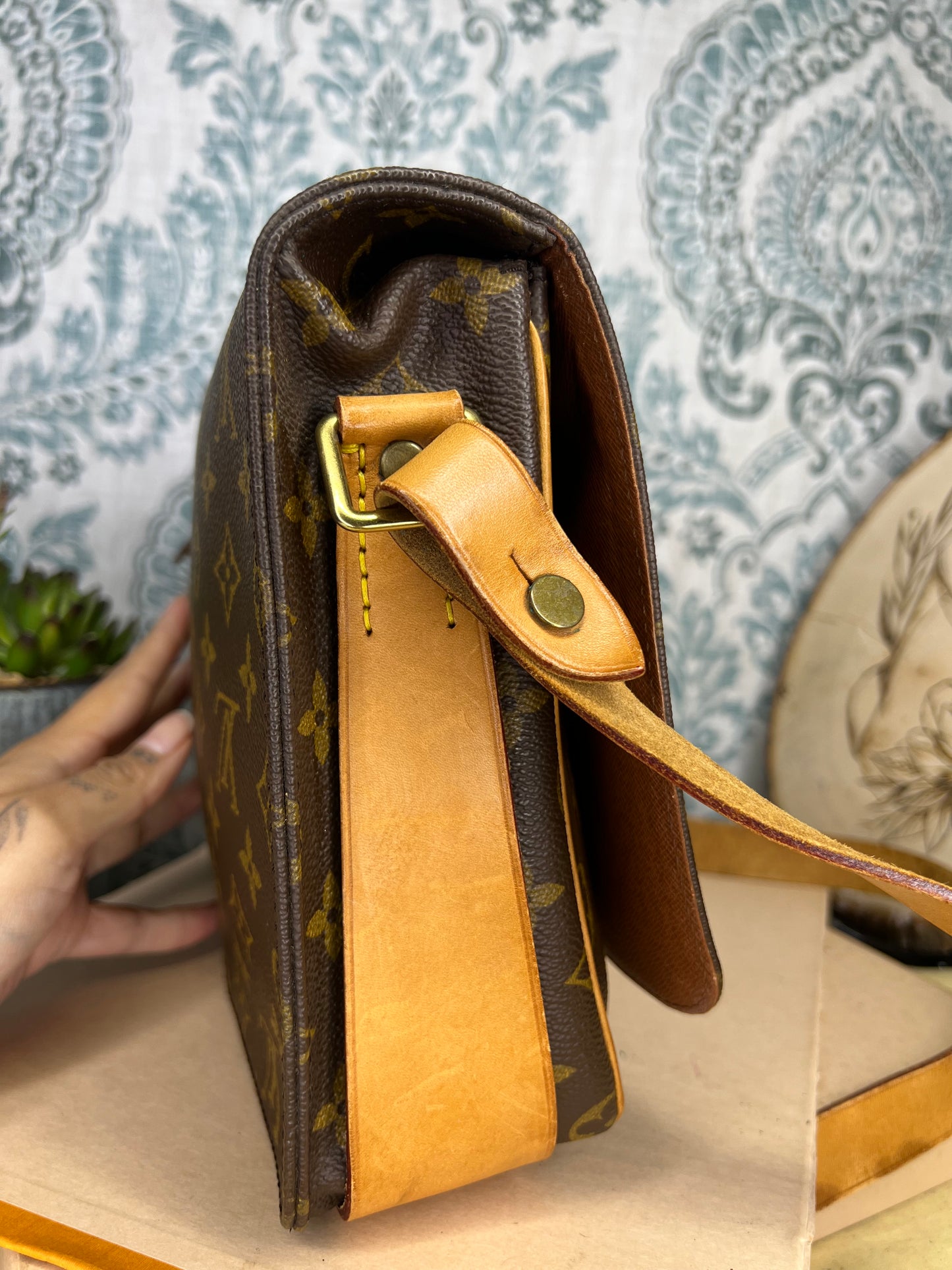Louis Vuitton Cartouchiere GM