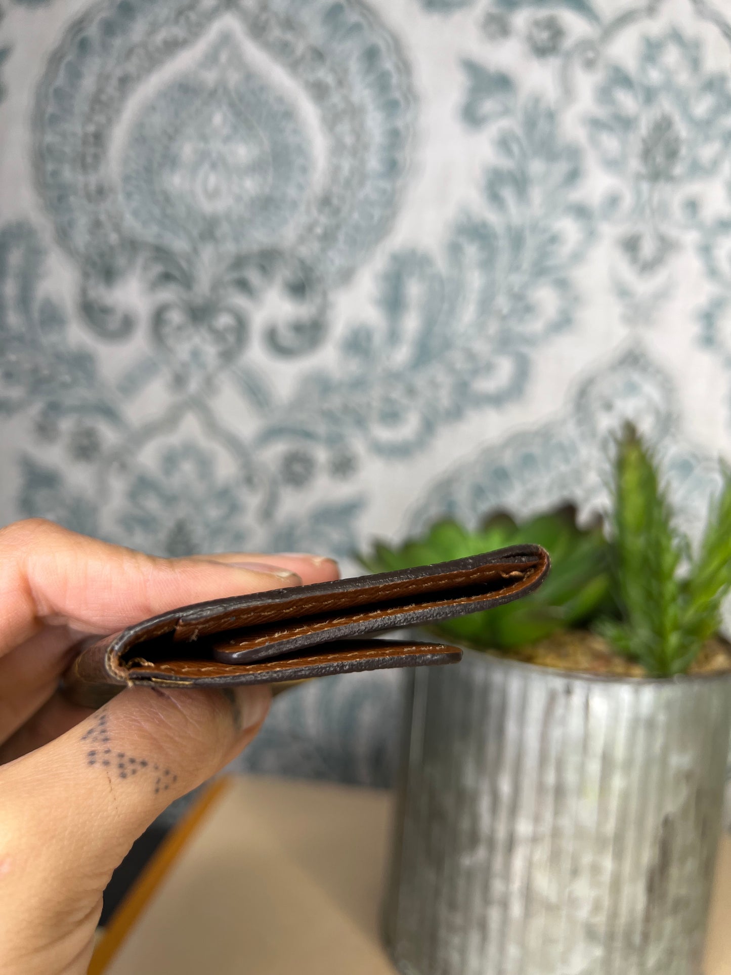 Louis Vuitton 6 Key Holder