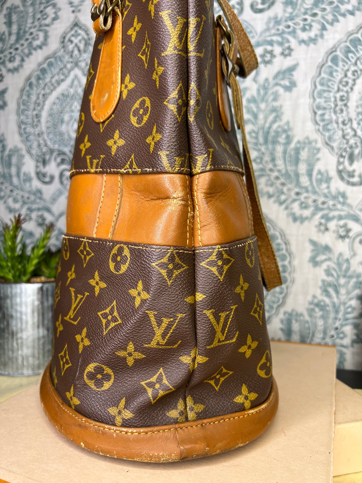 Louis Vuitton French Company Bucket GM