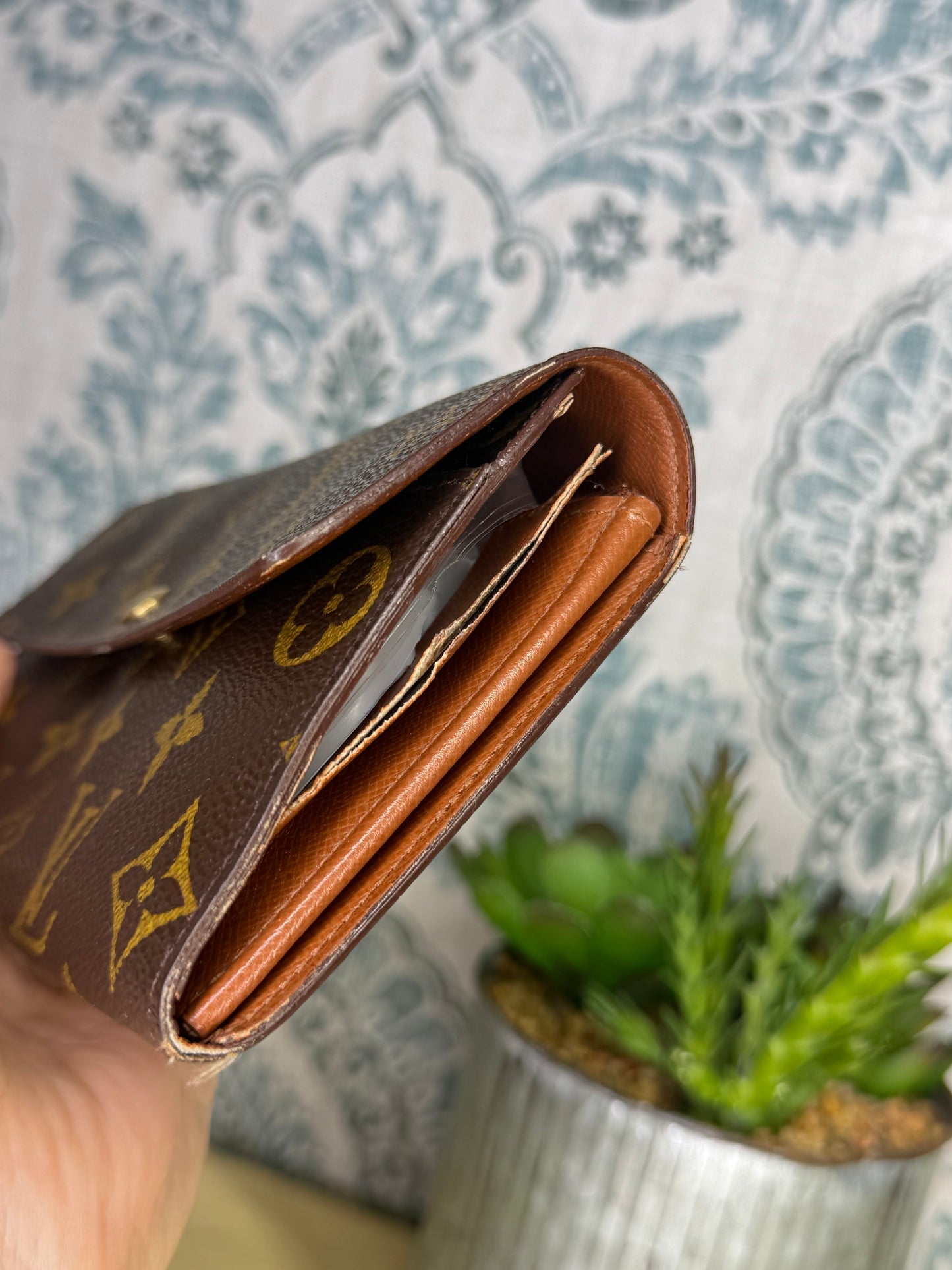 Louis Vuitton Sarah Wallet